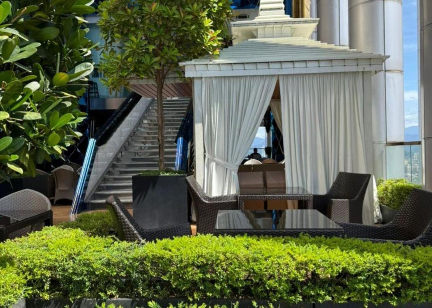The Platinum Klcc Aqua White * Kuala Lumpur