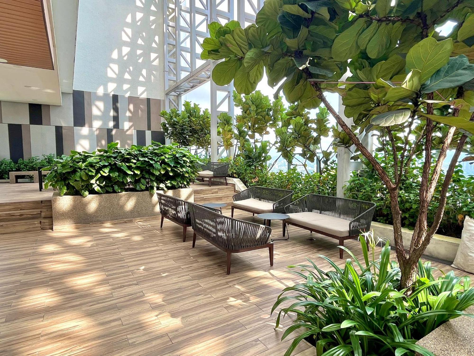 Apartment The Colony Sky Pool View *