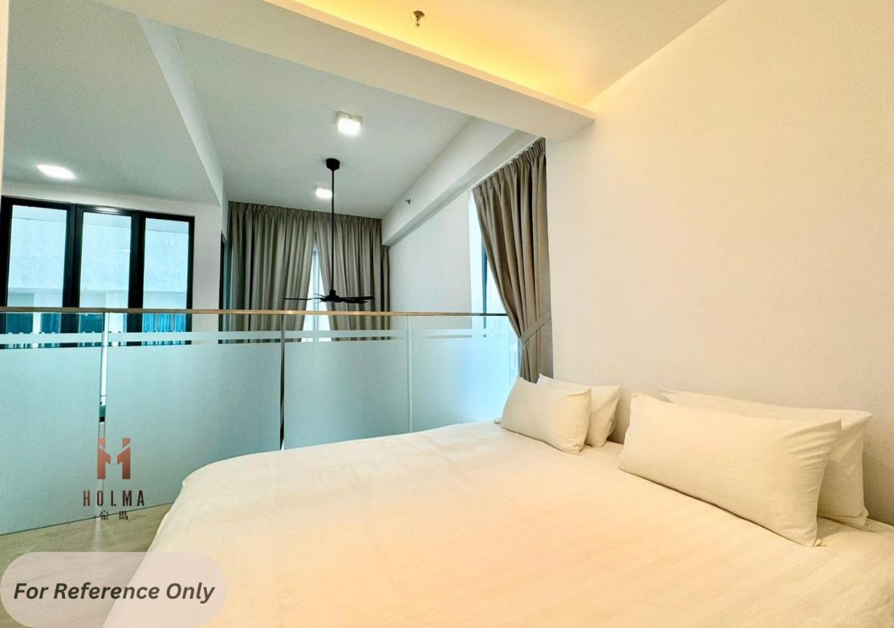 Apartment The Colony Sky Pool View