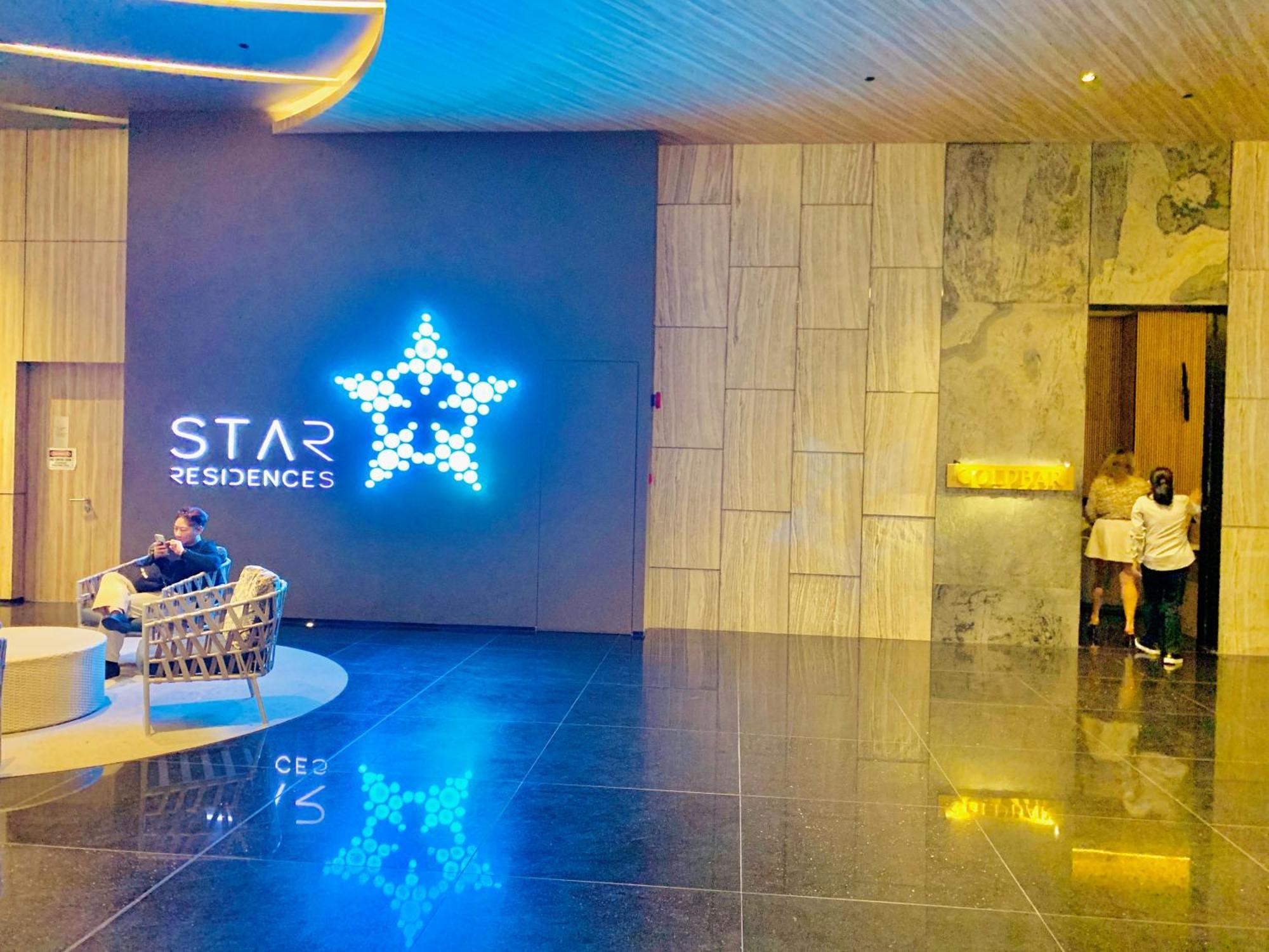 Well-shaped At Star Klcc