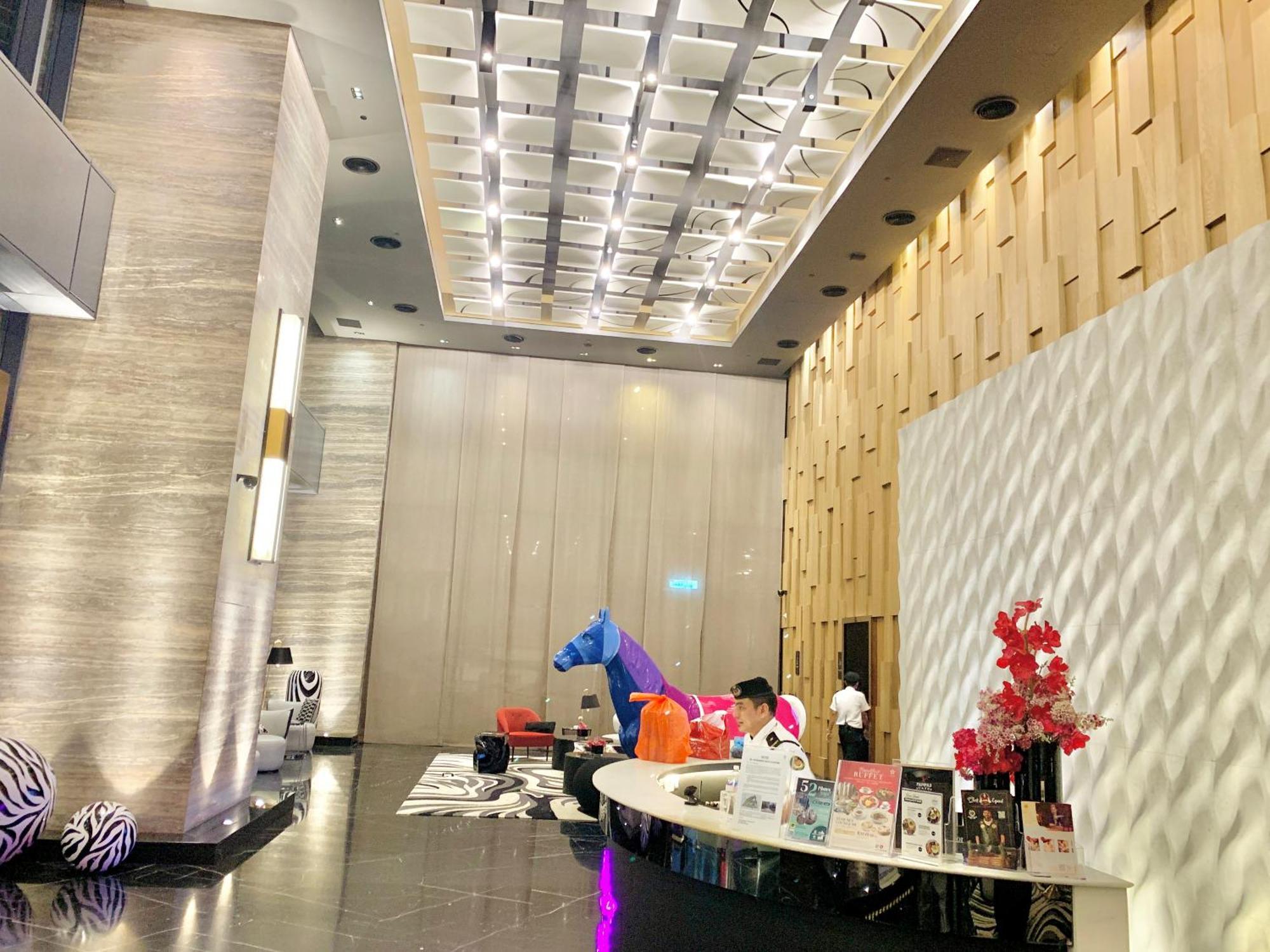 Well-shaped At Star Klcc