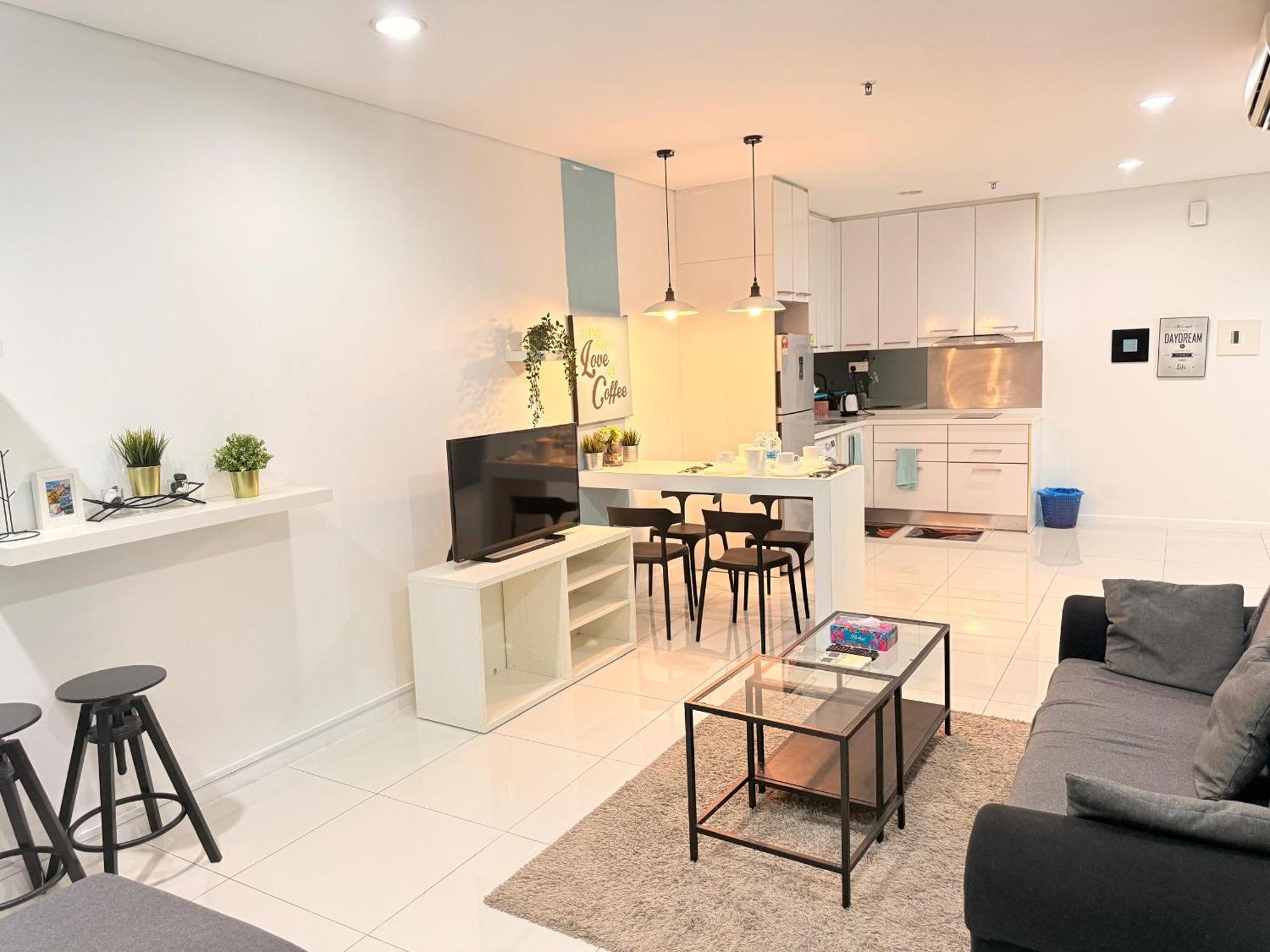 Mercu Summer By Elite Apartment *