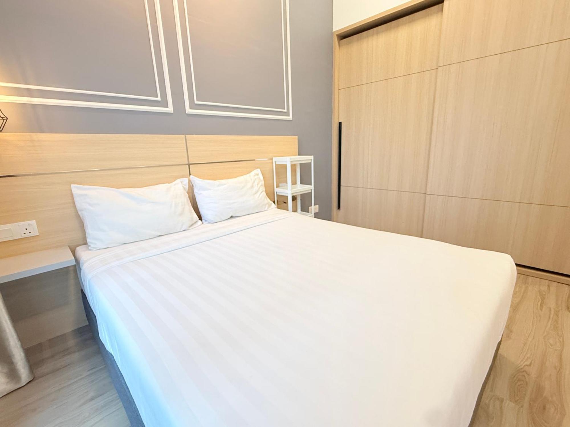 Colony Service * Kuala Lumpur