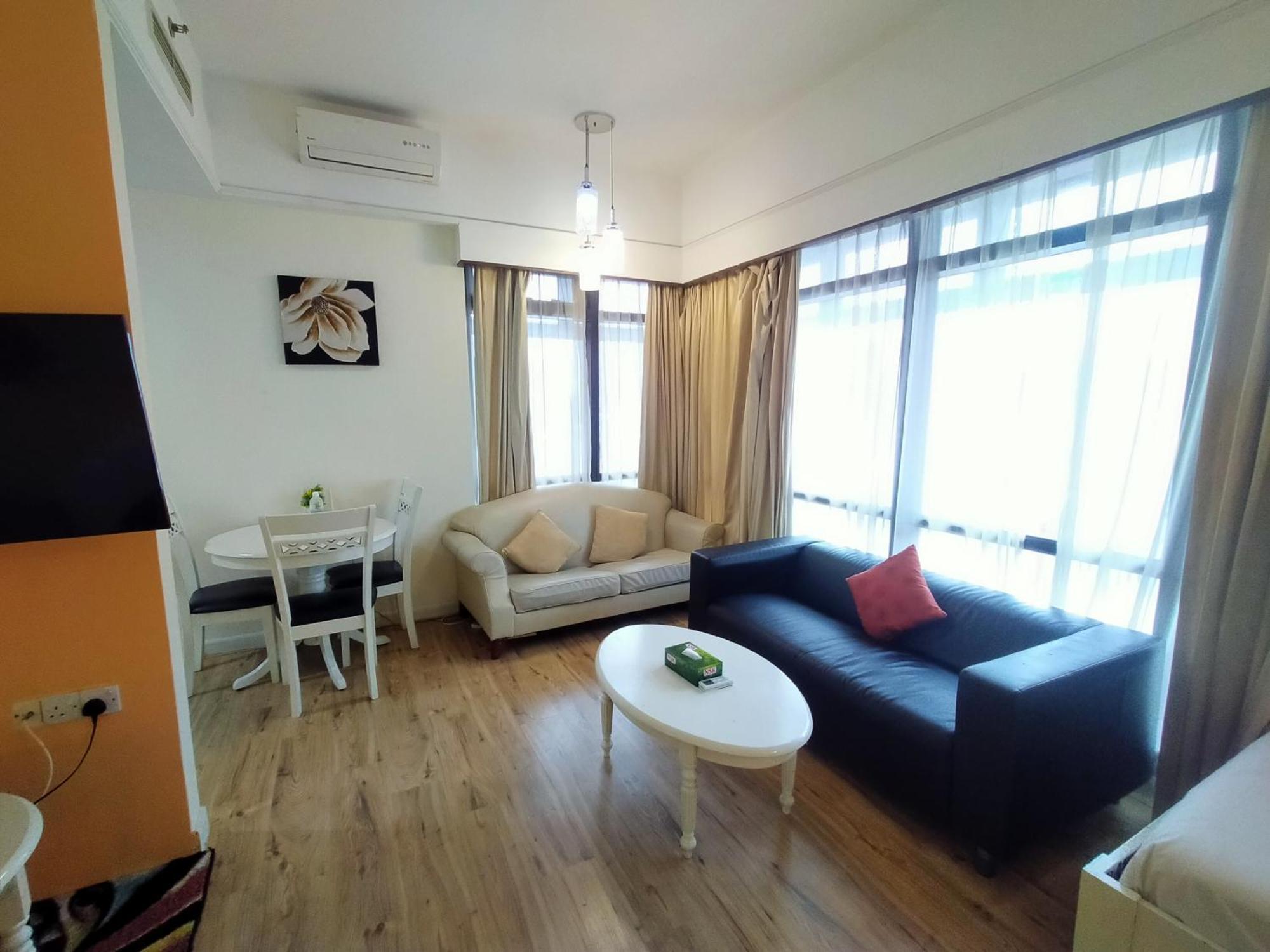 Plaza Service Times Square Apartment