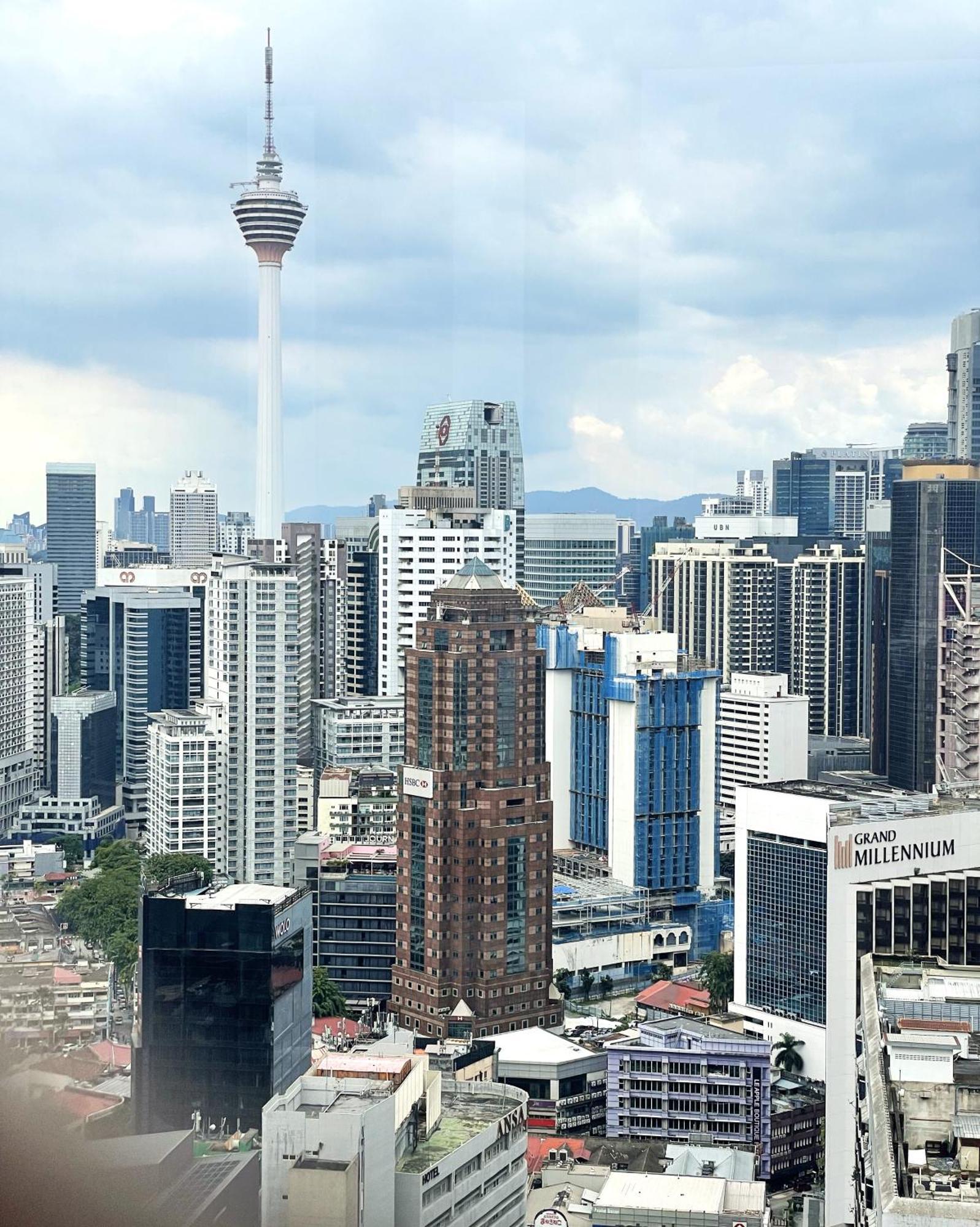 The Axon By Rainbow Touch Apartemen *