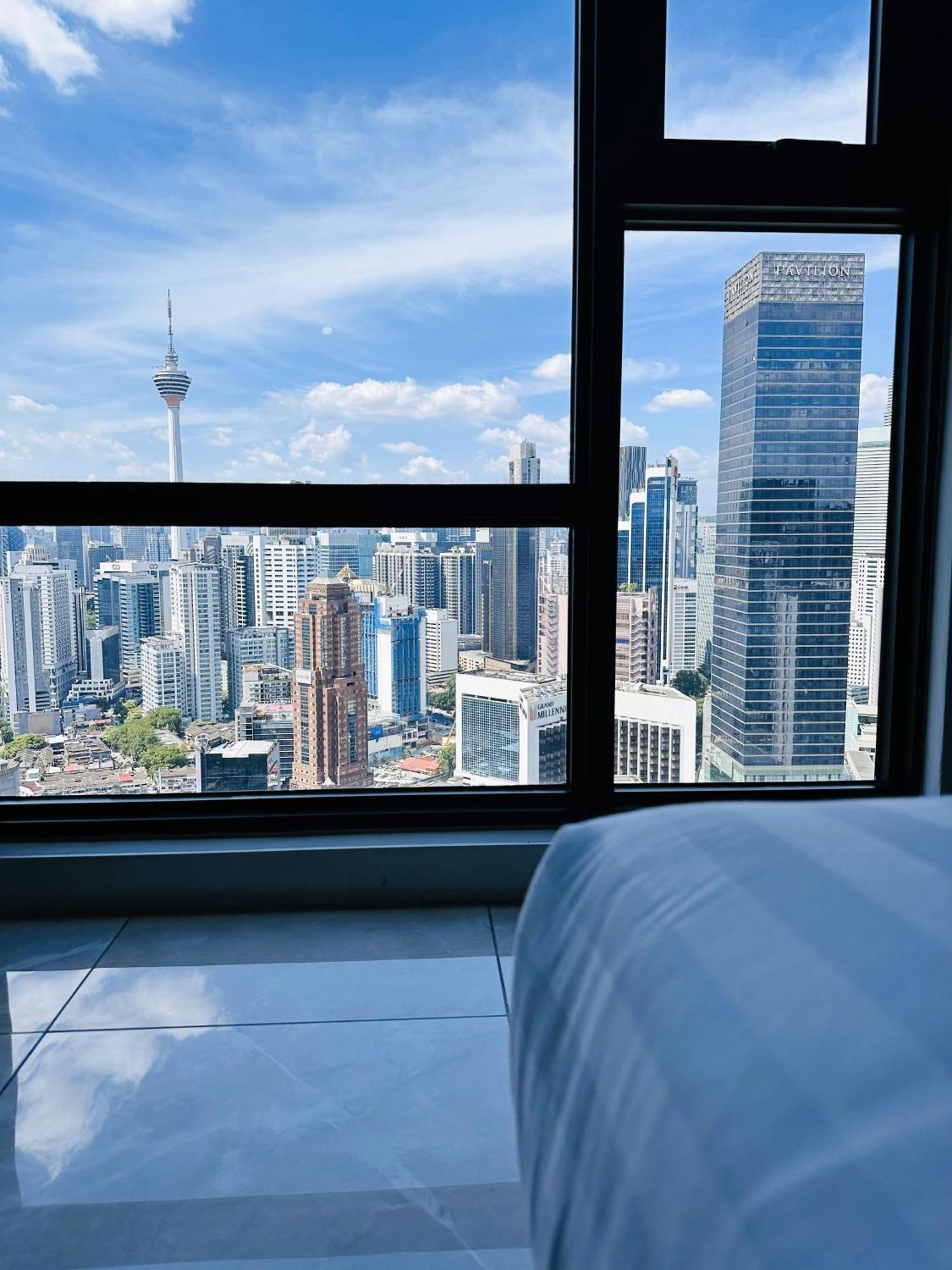 The Axon By Rainbow Touch Apartemen