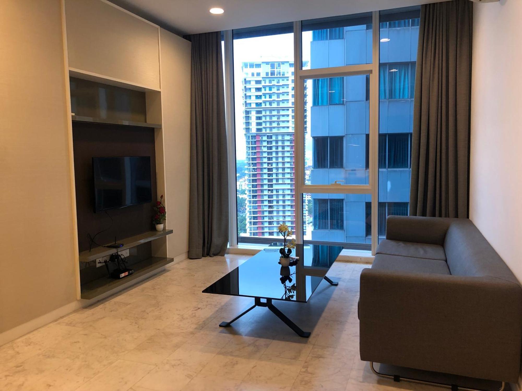 Apartment Platinum Sky Rainbow *