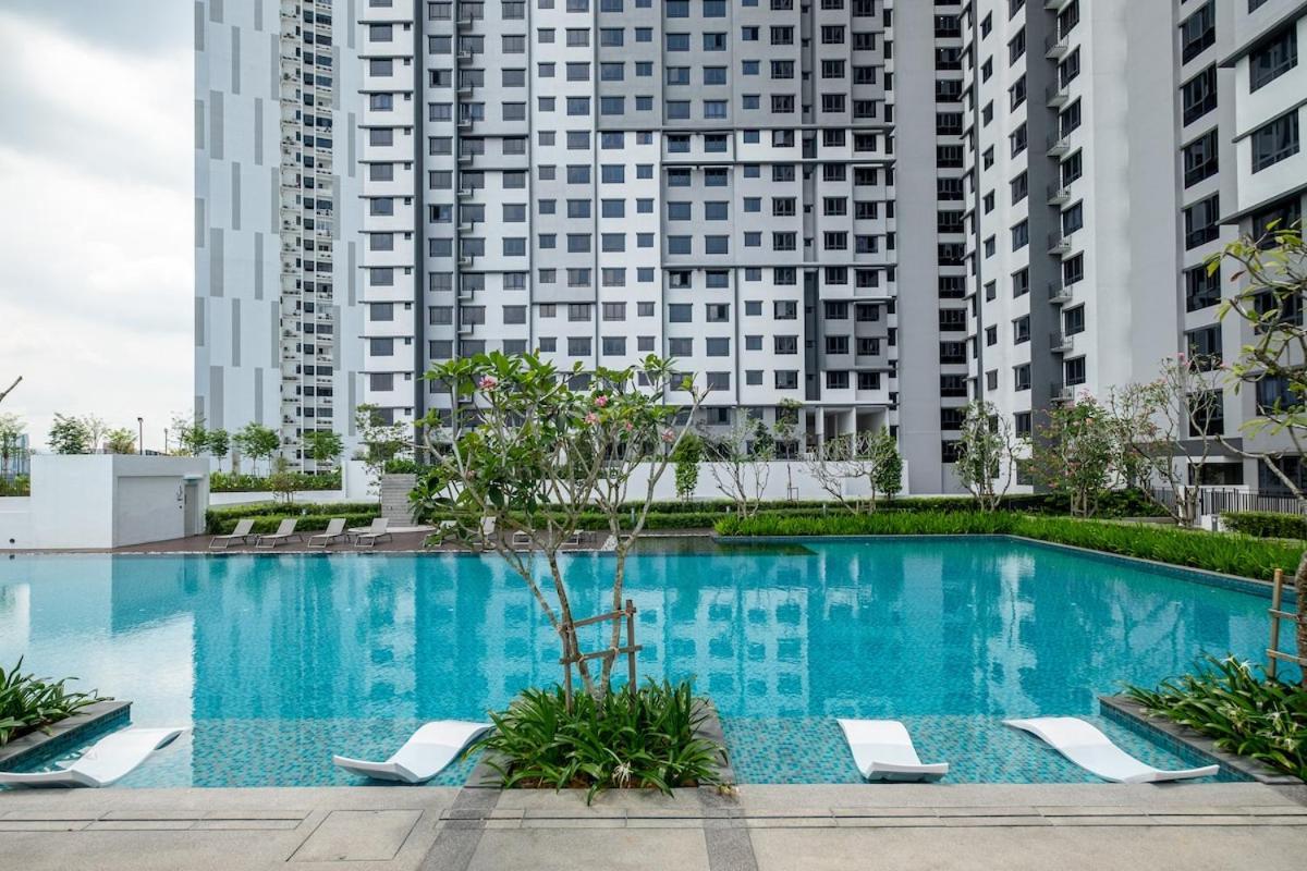 Kids Friendly At Riana Dutamas * Kuala Lumpur