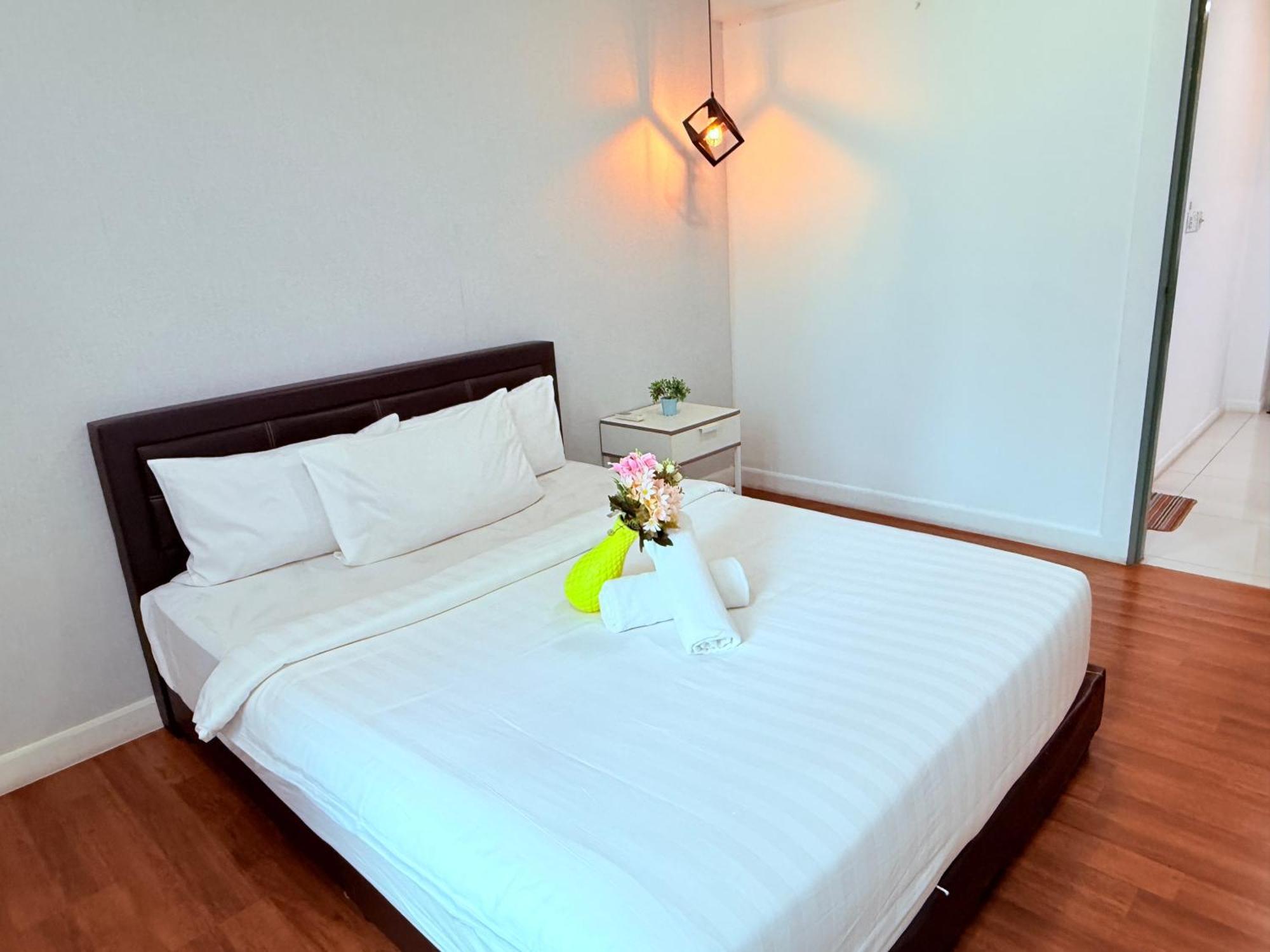 Summer Klcc By Lux Apartamento *