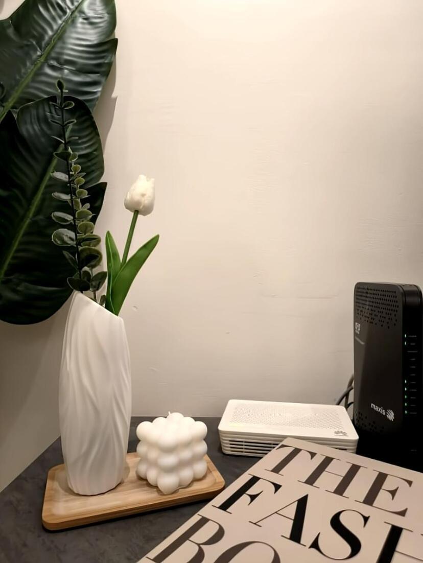 M Vertica Cozy 4r2b Near Sunway Velocity Apartment