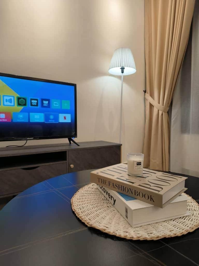 Apartment M Vertica Cozy 4r2b Near Sunway Velocity Kuala Lumpur