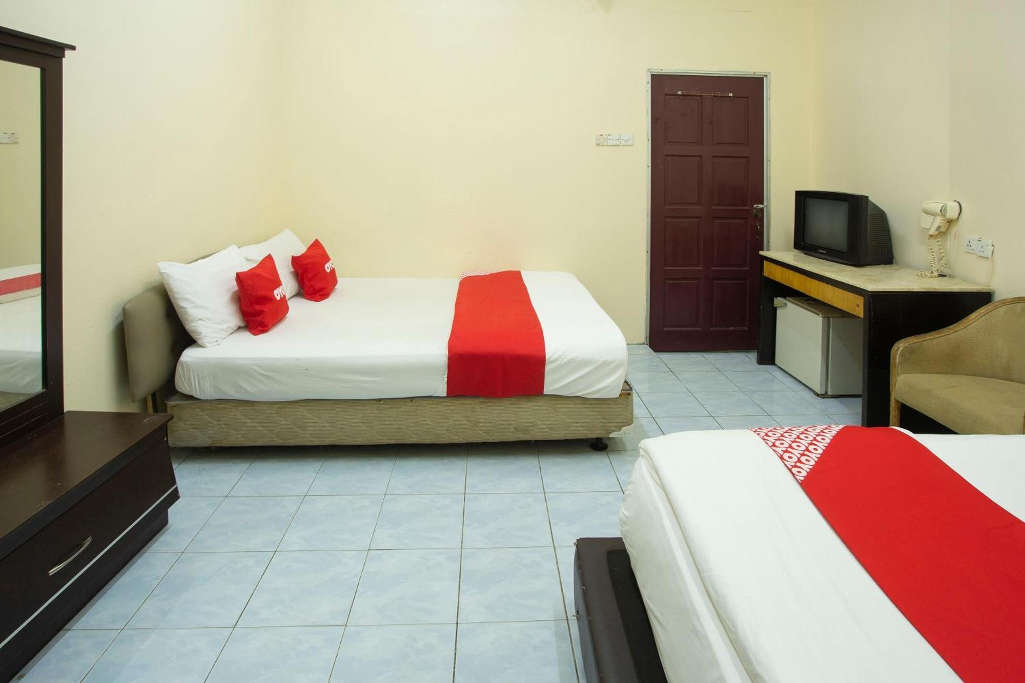Spot On 90137 Casavilla Pudu Hotel