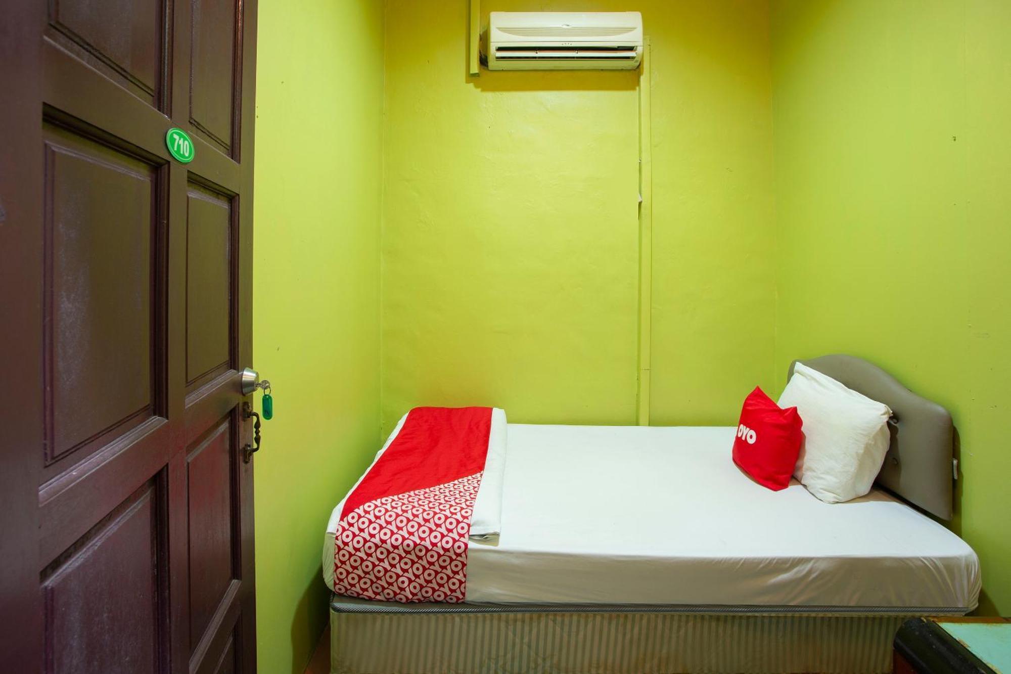 Spot On 90137 Casavilla Pudu 2* Kuala Lumpur