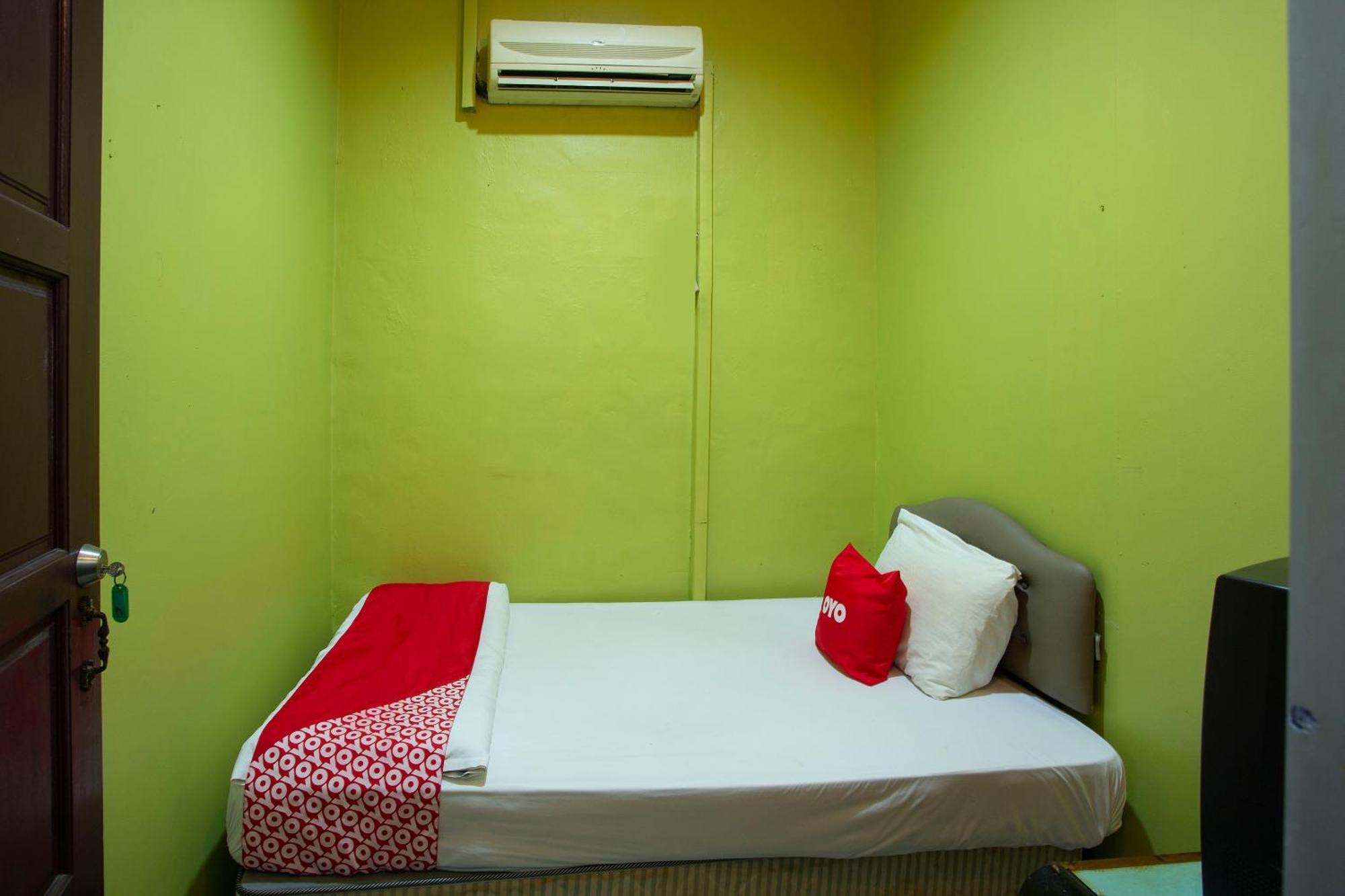 Spot On 90137 Casavilla Pudu 2* Kuala Lumpur