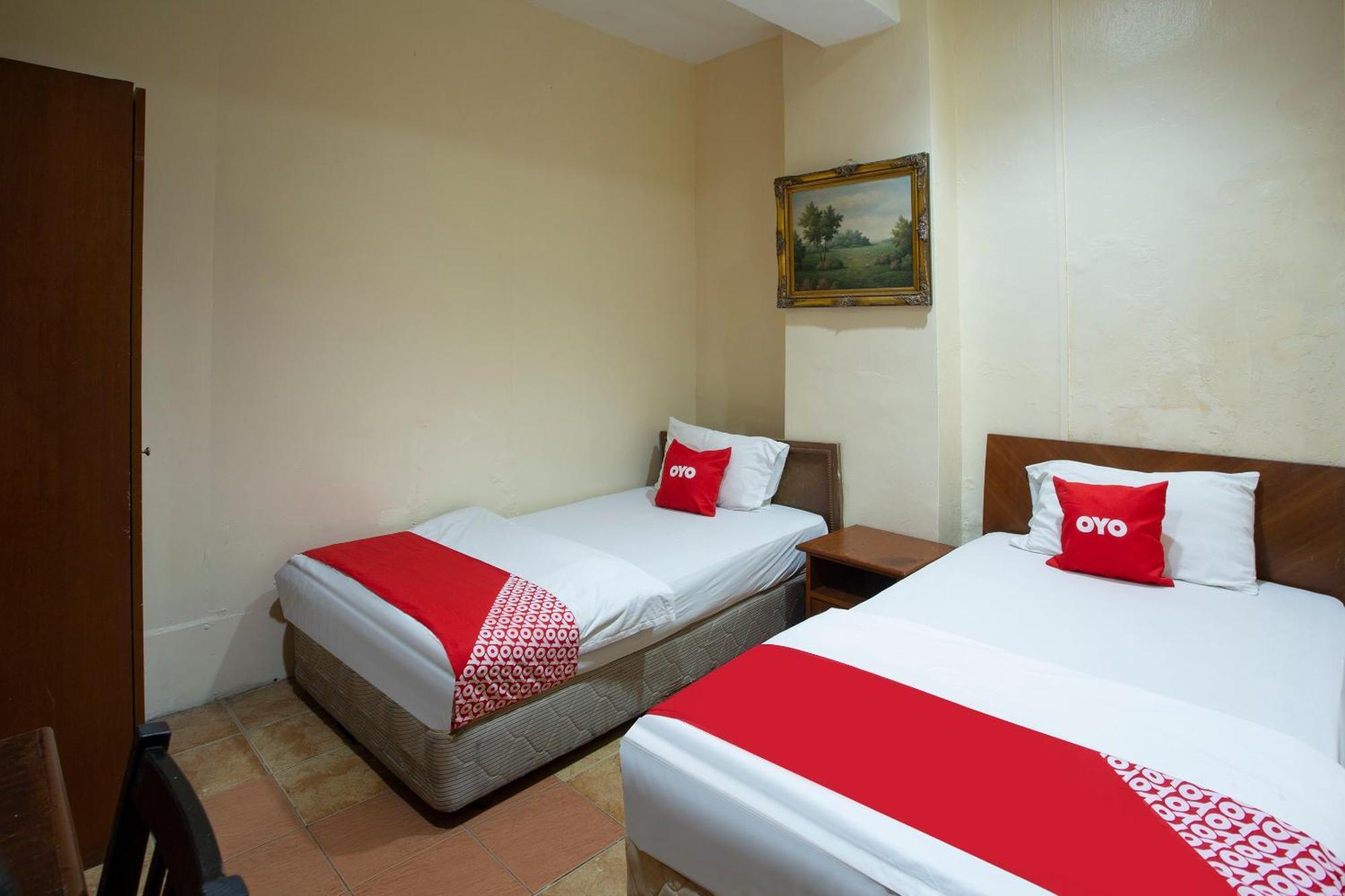 Spot On 90137 Casavilla Pudu Hotel