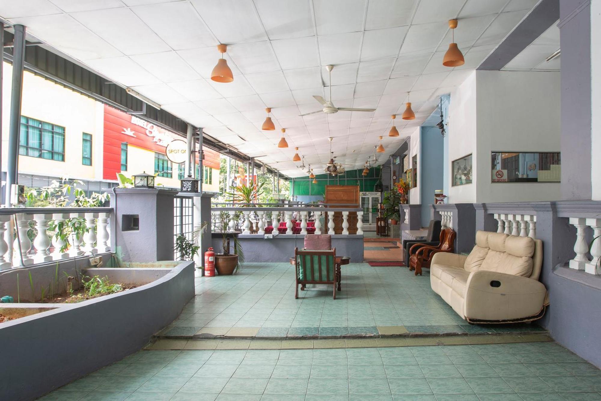 Hotel Spot On 90137 Casavilla Pudu Kuala Lumpur