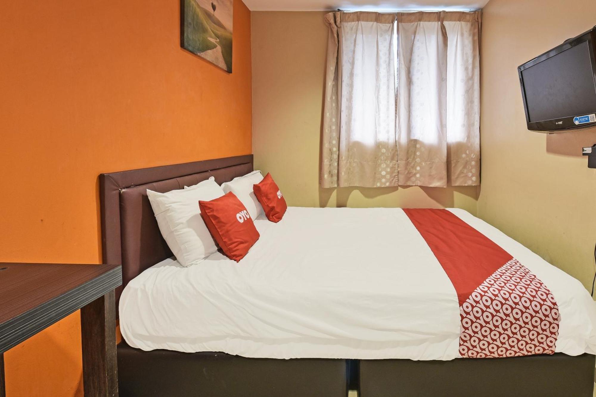 Oyo 90732 New 33 Hotel