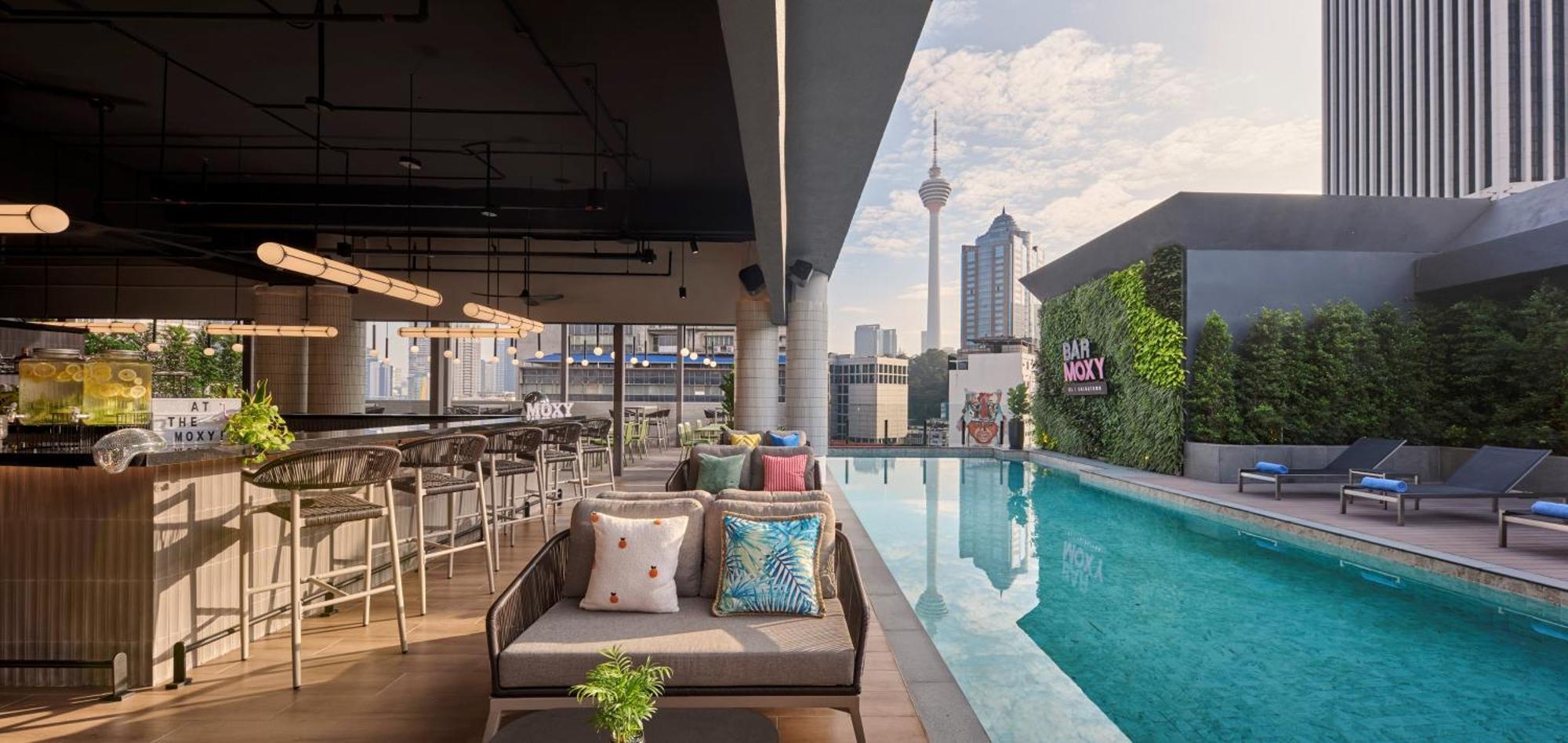 Moxy Chinatown Hotel