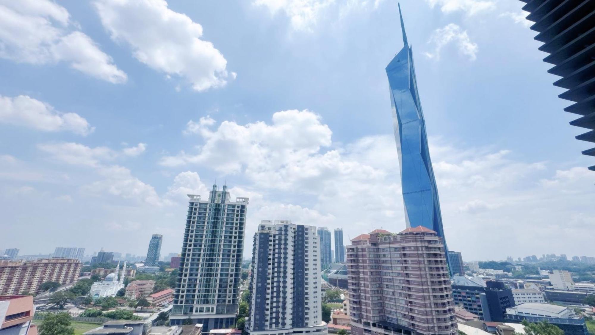 Apartment Swiss Garden Residences Bukit Bintang By Urbanscape