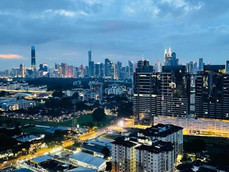 2br 4pax Reizz Residences Jalan Ampang With Balcony And Views Apartment Kuala Lumpur