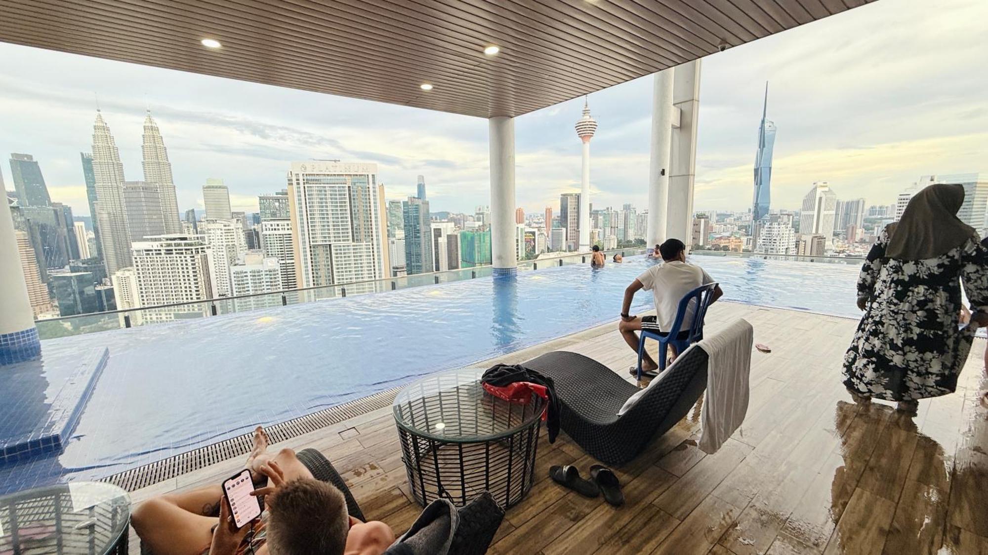 Apartment Sky Pools Colony Klcc Kuala Lumpur