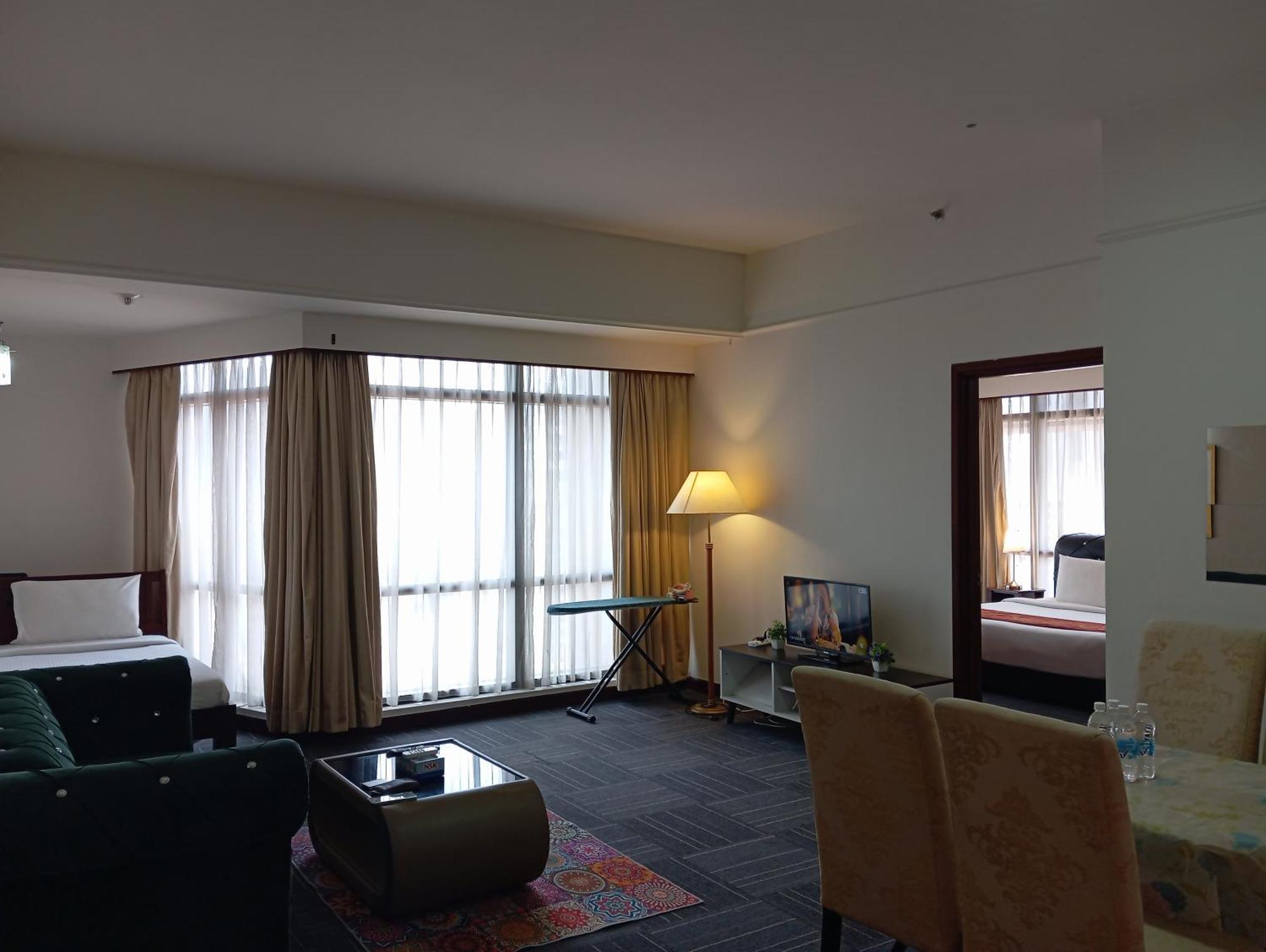 Apartment Maga At Times Square Kl *