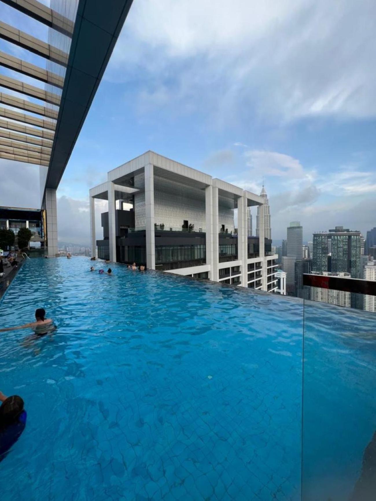Platinum By Malaysia *