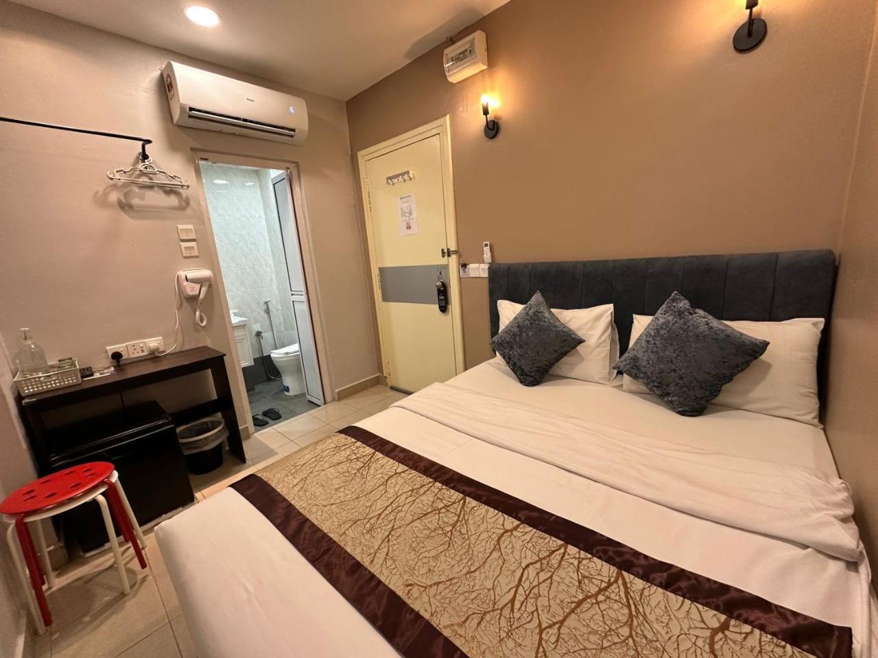 Hotel Ss Grey 3*