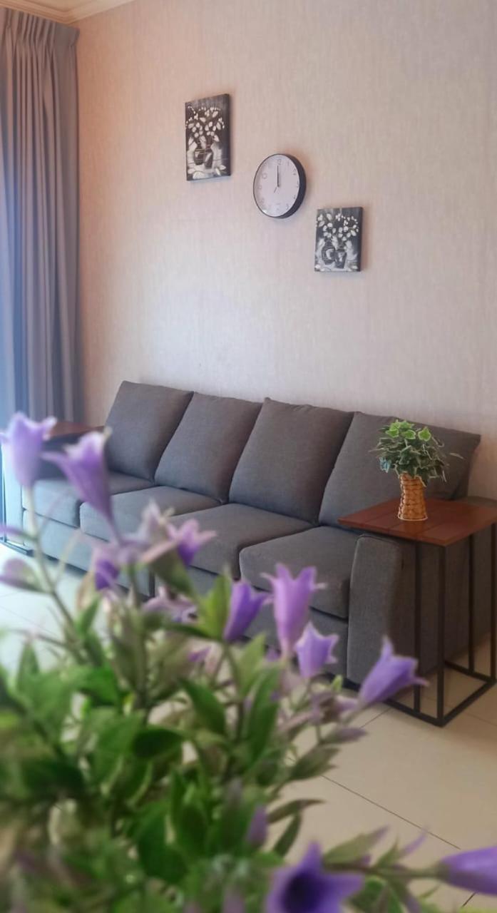 2br 4pax Reizz Residences Jalan Ampang With Balcony And Views