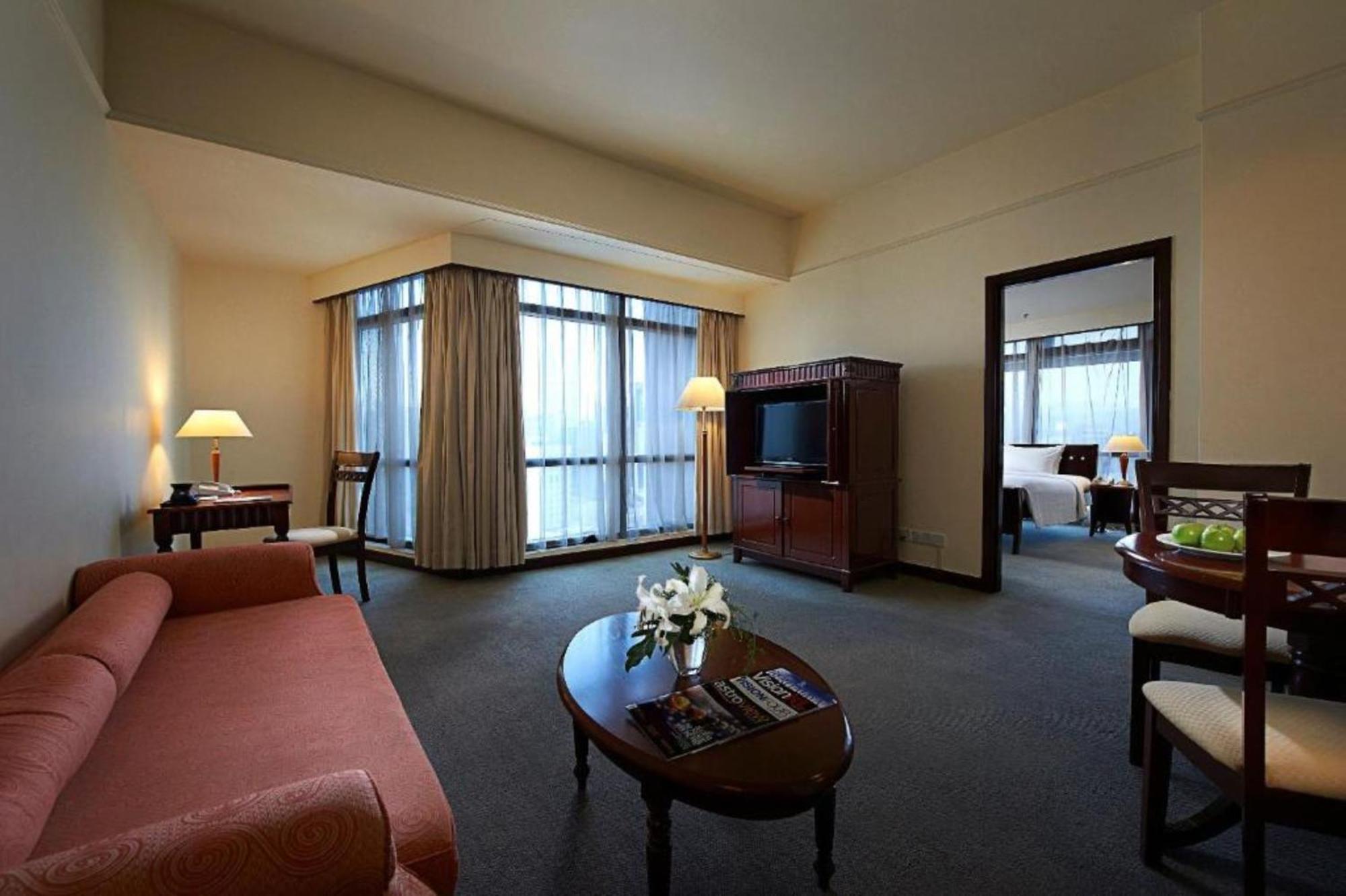 Rainbow Times Square Aparthotel