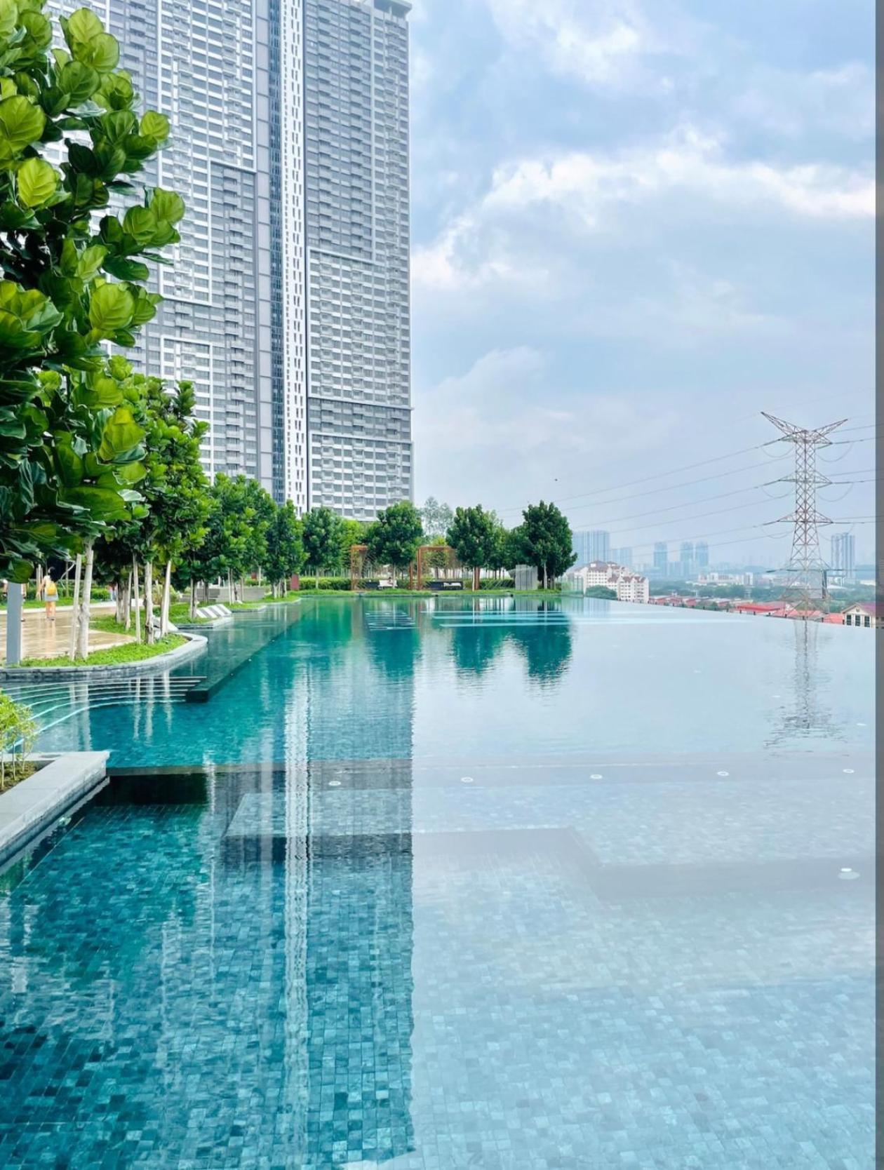 M Vertica By Seroja Coliving