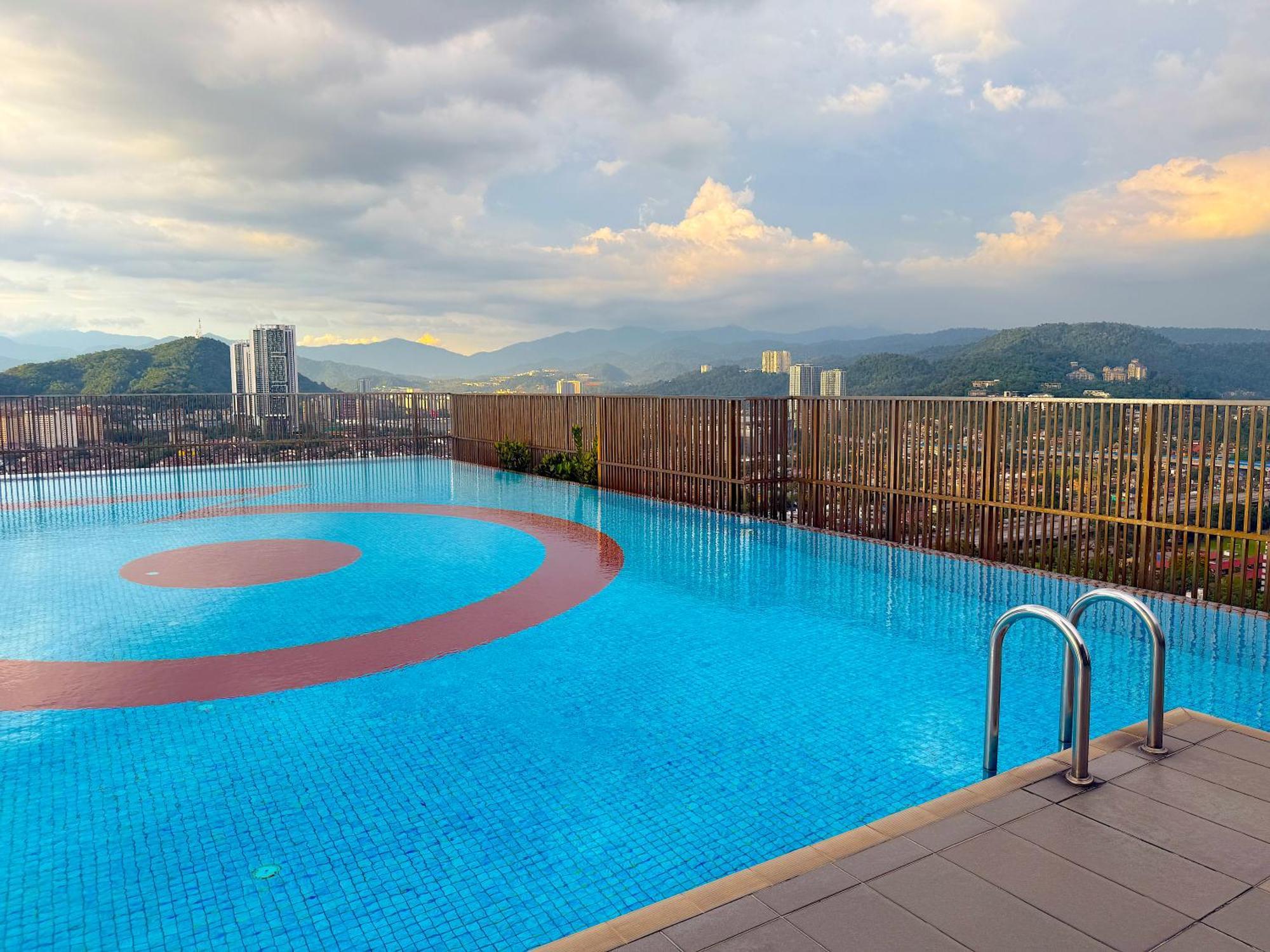 3 Towers Jalan Ampang By Serenity