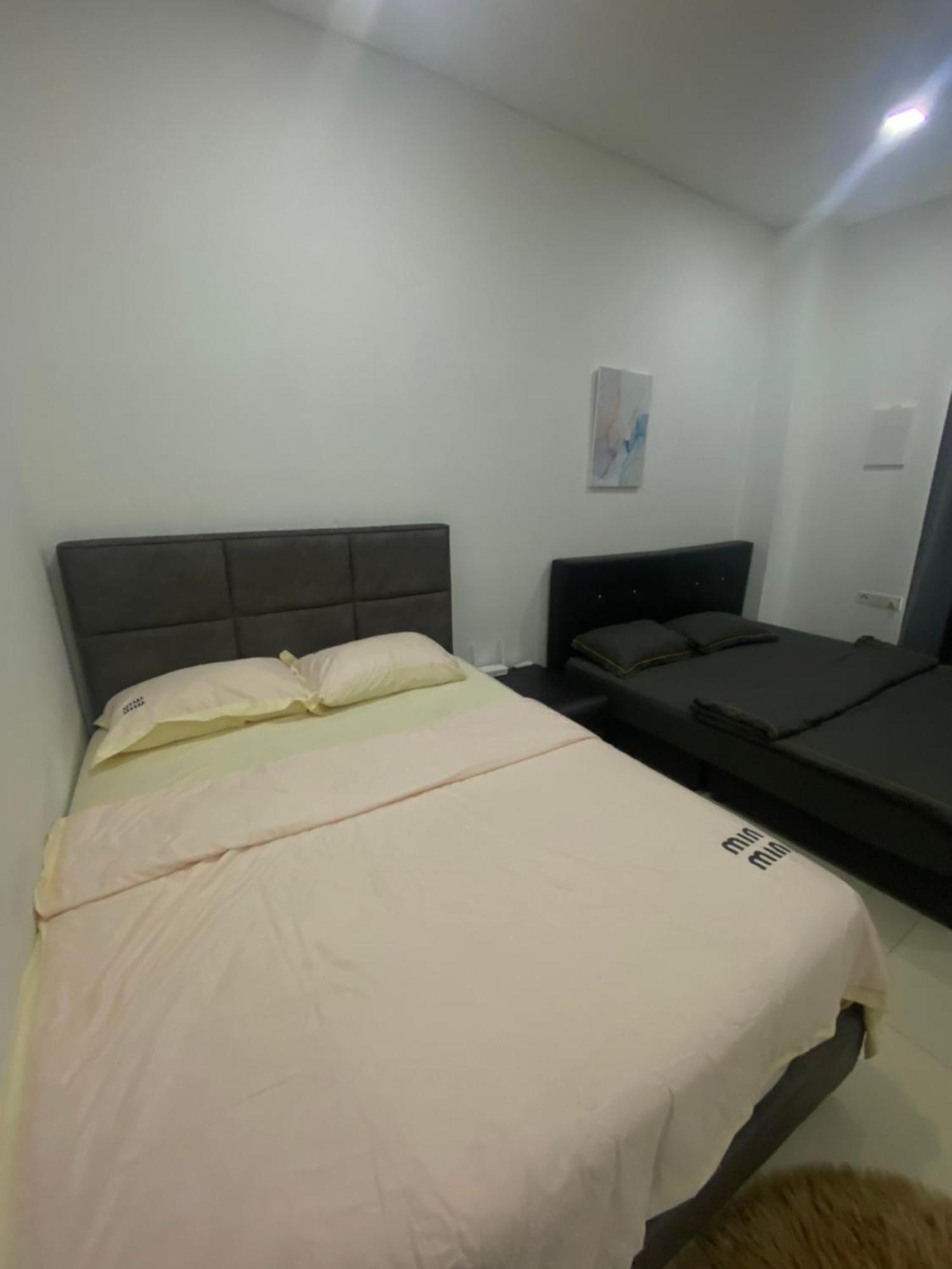 Plaza Arkadia Apartment