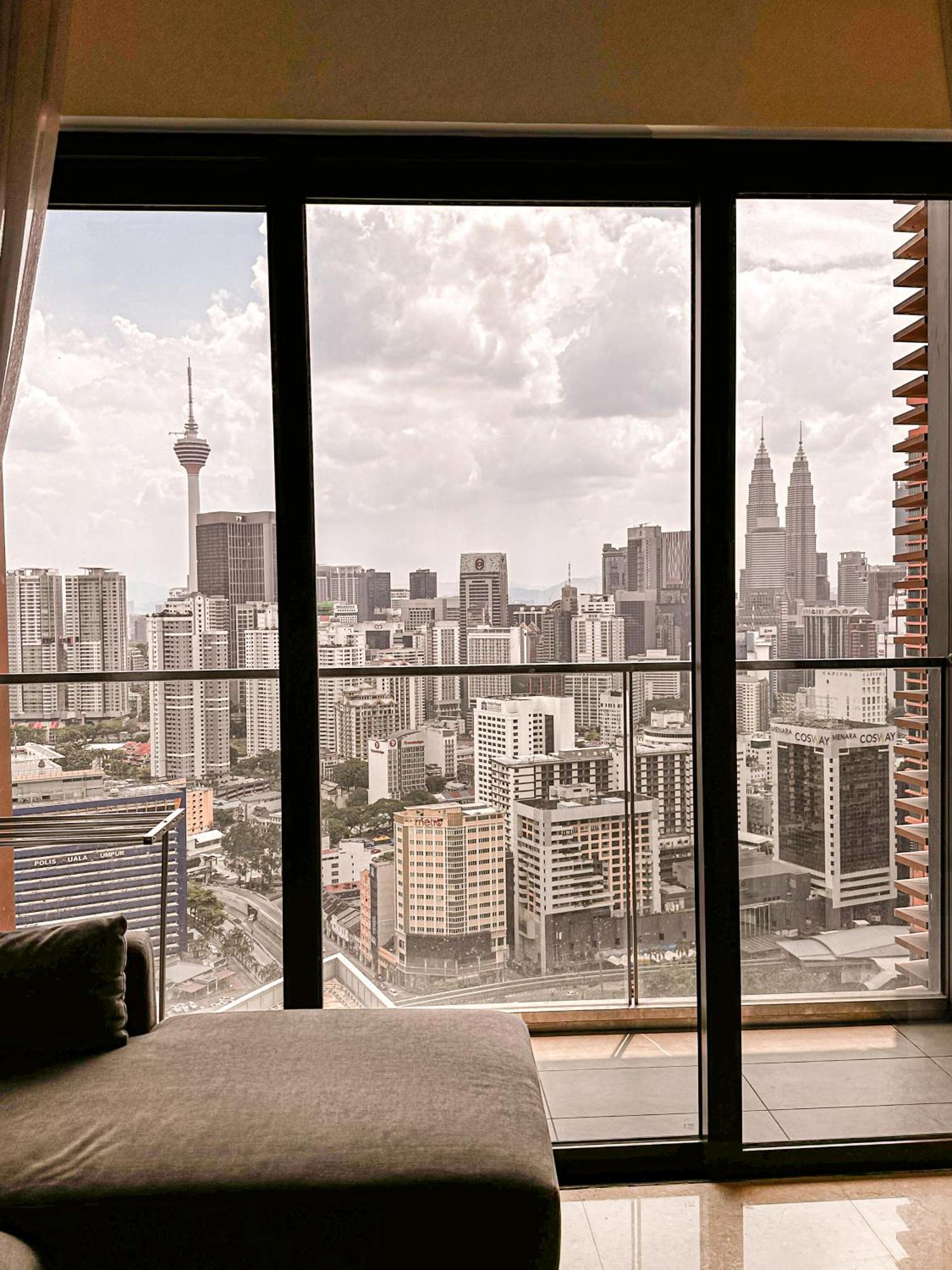 Lucentia By Eas Maju Apartment