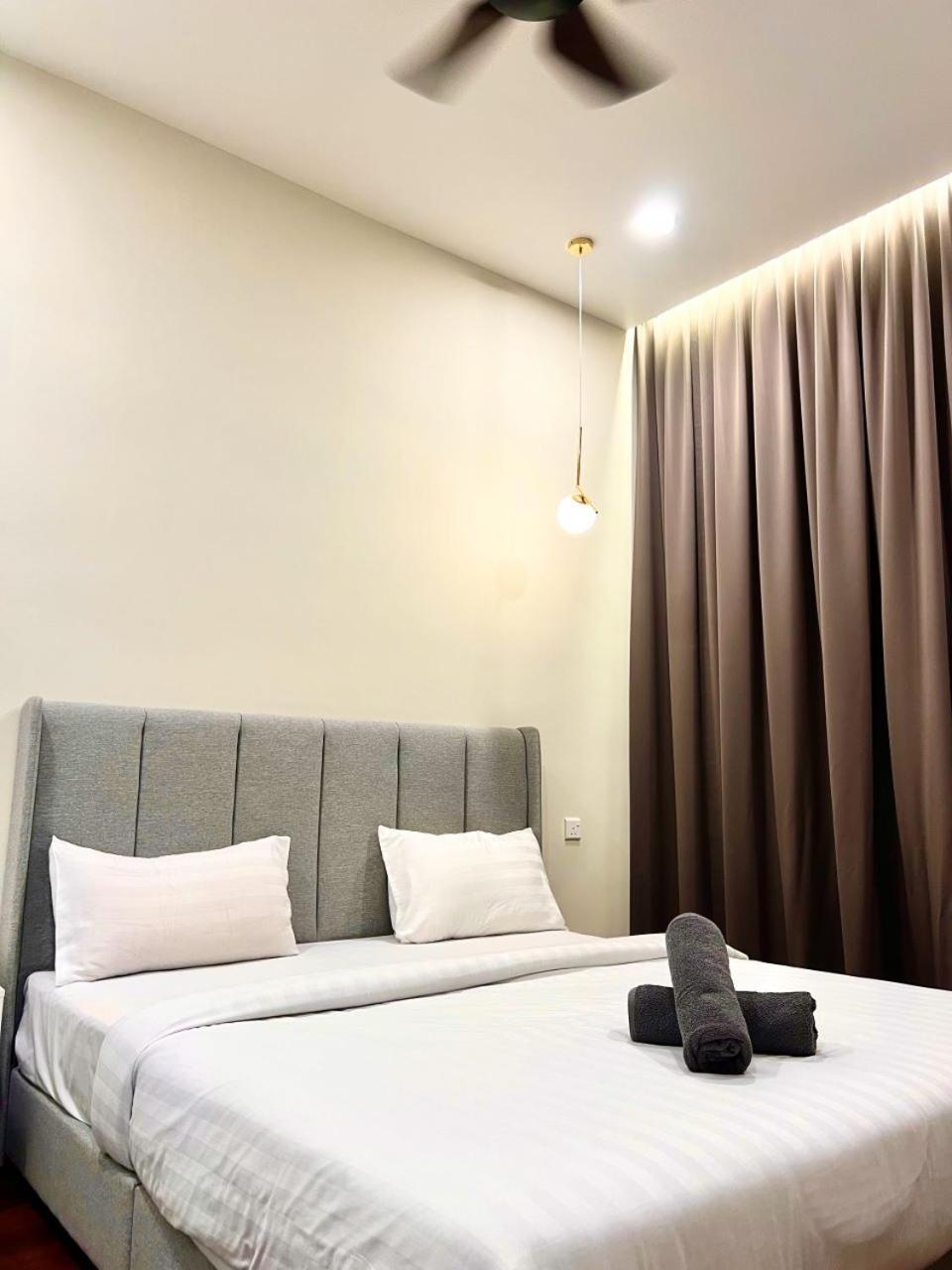 Crown The Manor Klcc Center Apartment