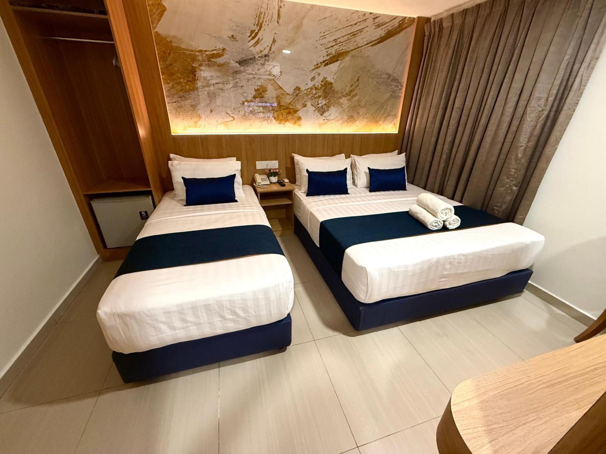 Essy Kl Sentral Khách sạn 3*