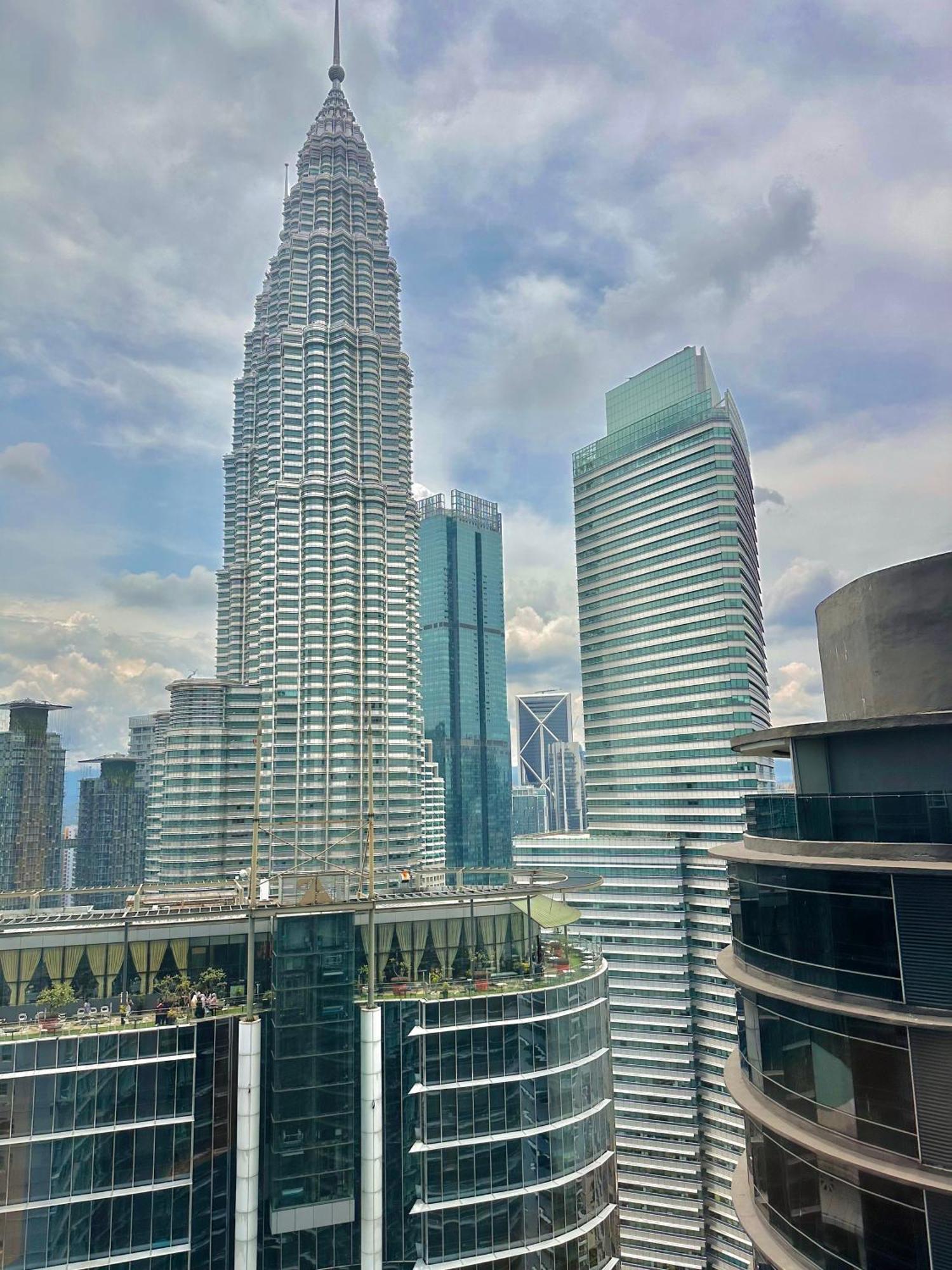 Sky Klcc Kl Apartment *
