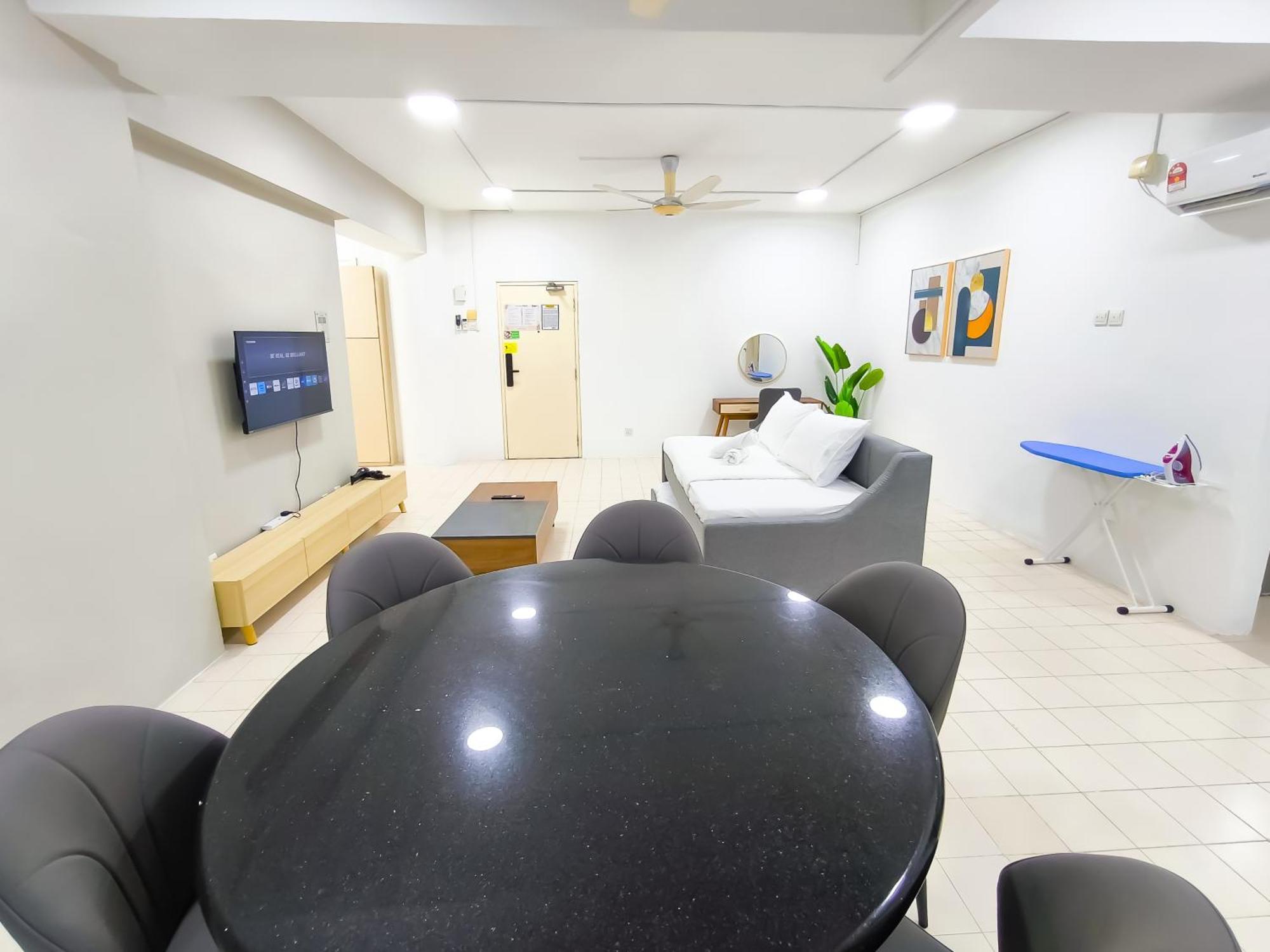 Apartemen Fahrenheit 88 Bukit Bintang By Manhattan Group *