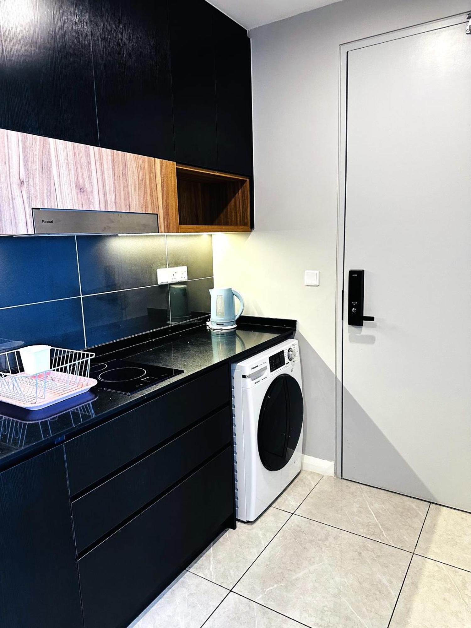 The Axon Pro Max Apartment