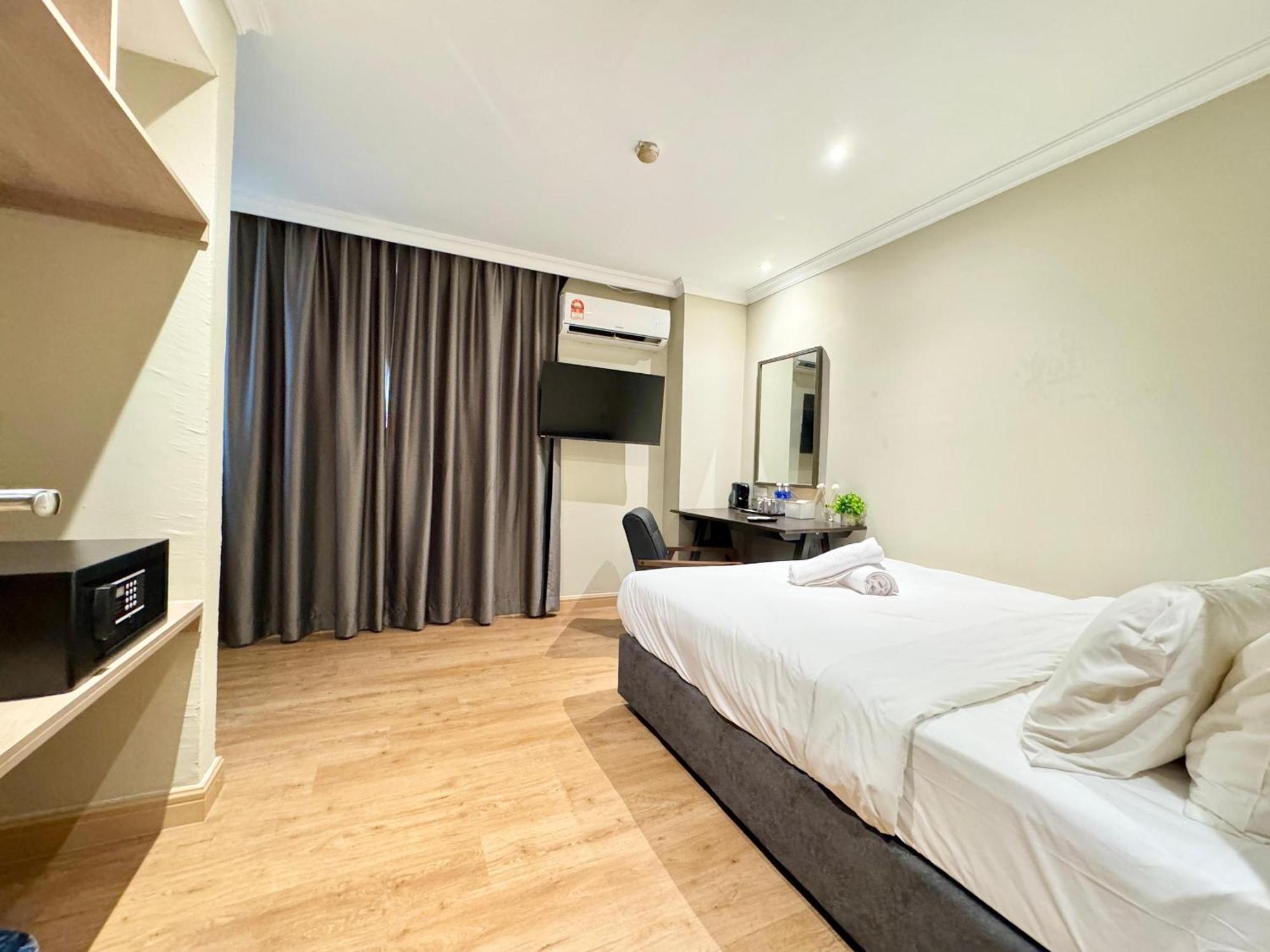 Kingston 6 - Changkat, Bukit Bintang Hotel