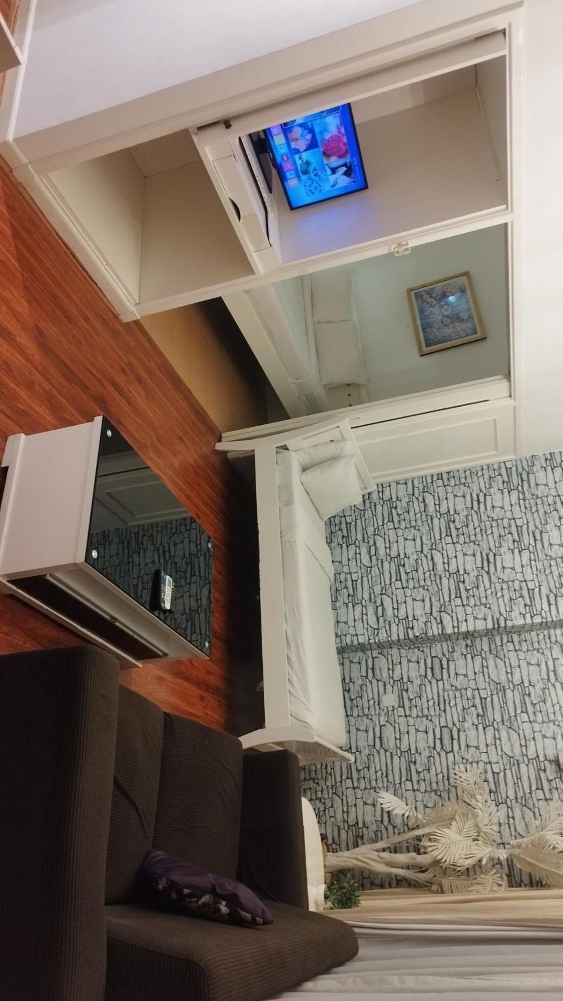 Golden Service At Times Square Kl Apartment *