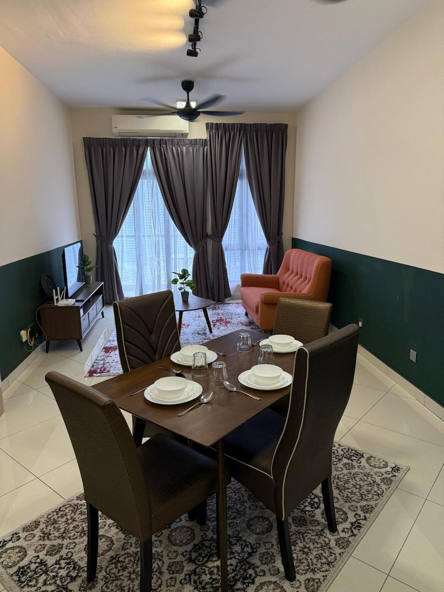 Apartment J Dupion