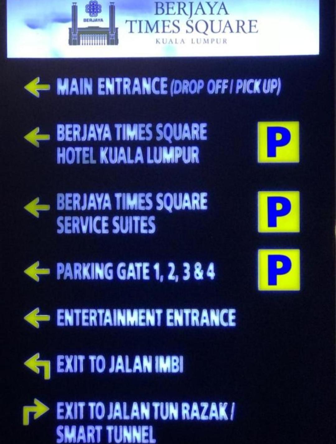 Golden Service At Times Square Kl