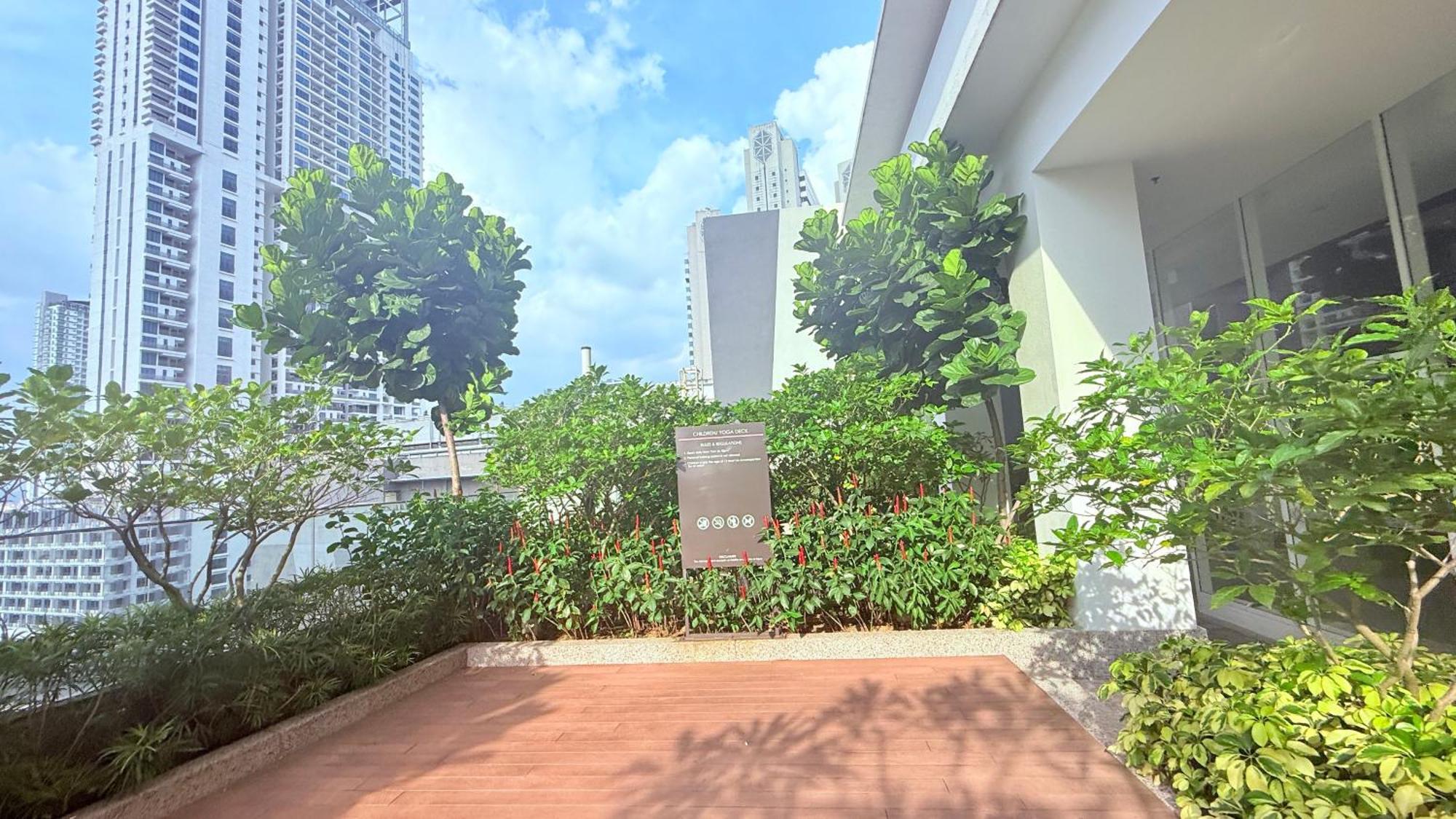 Quill Klcc Sunlight *
