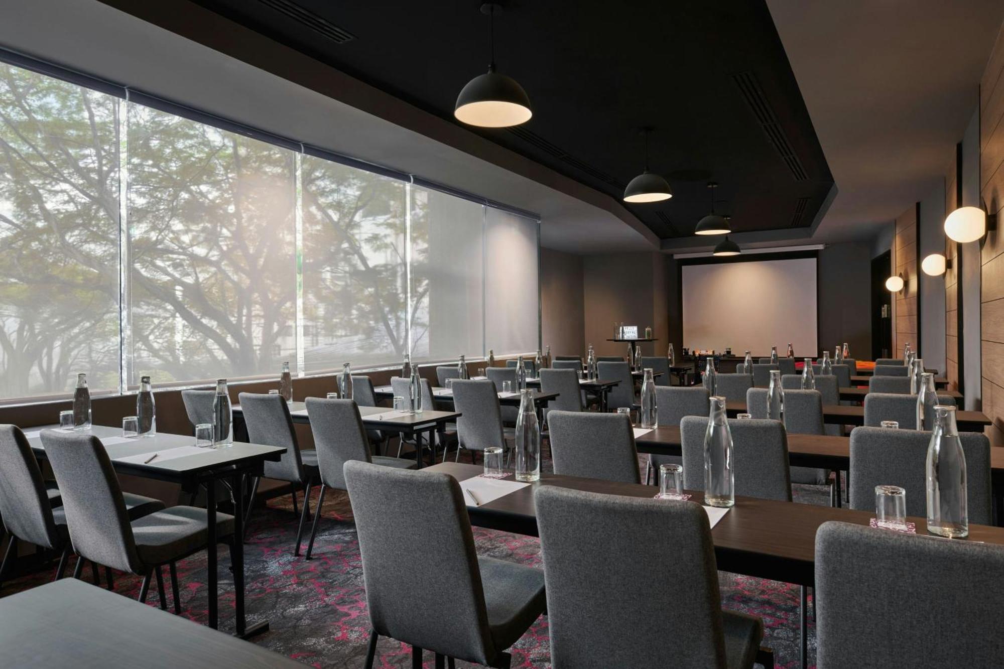 Hotel Moxy Chinatown Kuala Lumpur
