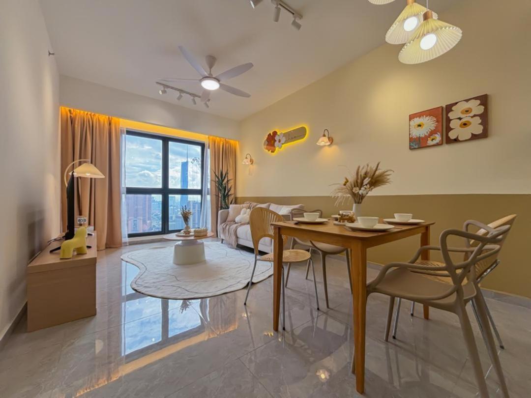 Apartment Agile Jupiter Trx By Kl