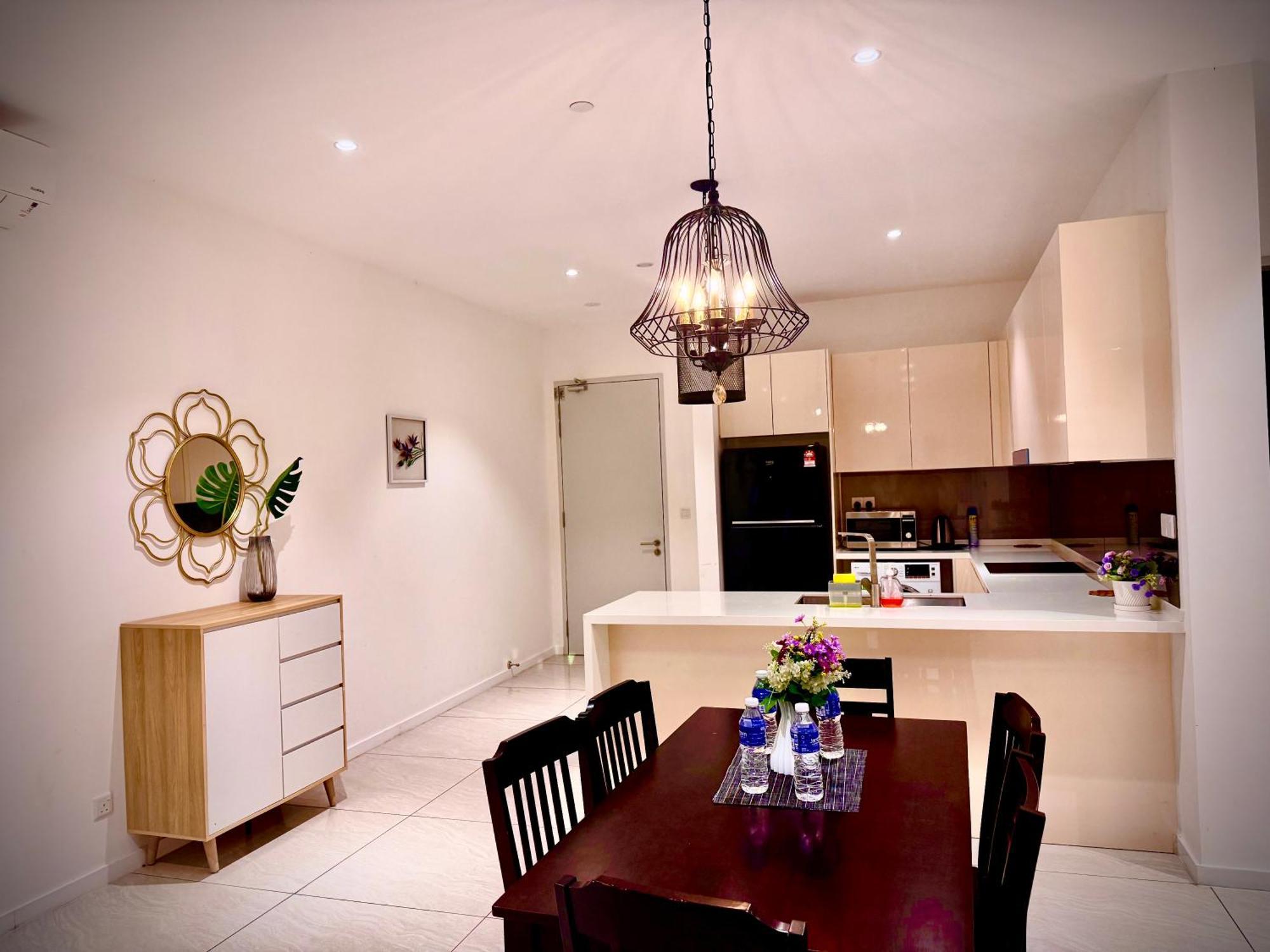 Sweet Quill Apartment *
