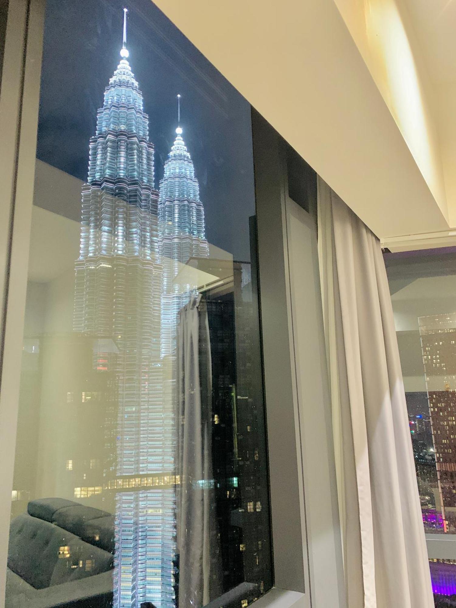 Star Klcc By Moonlight