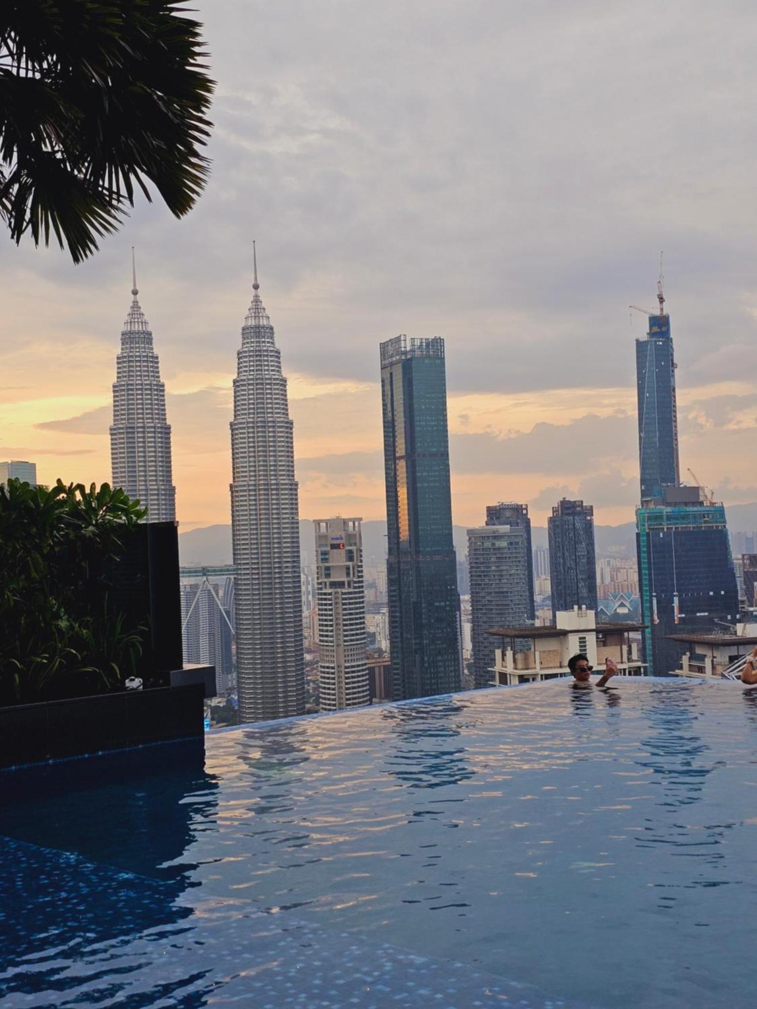 Crystal Service At Eaton Klcc * Kuala Lumpur