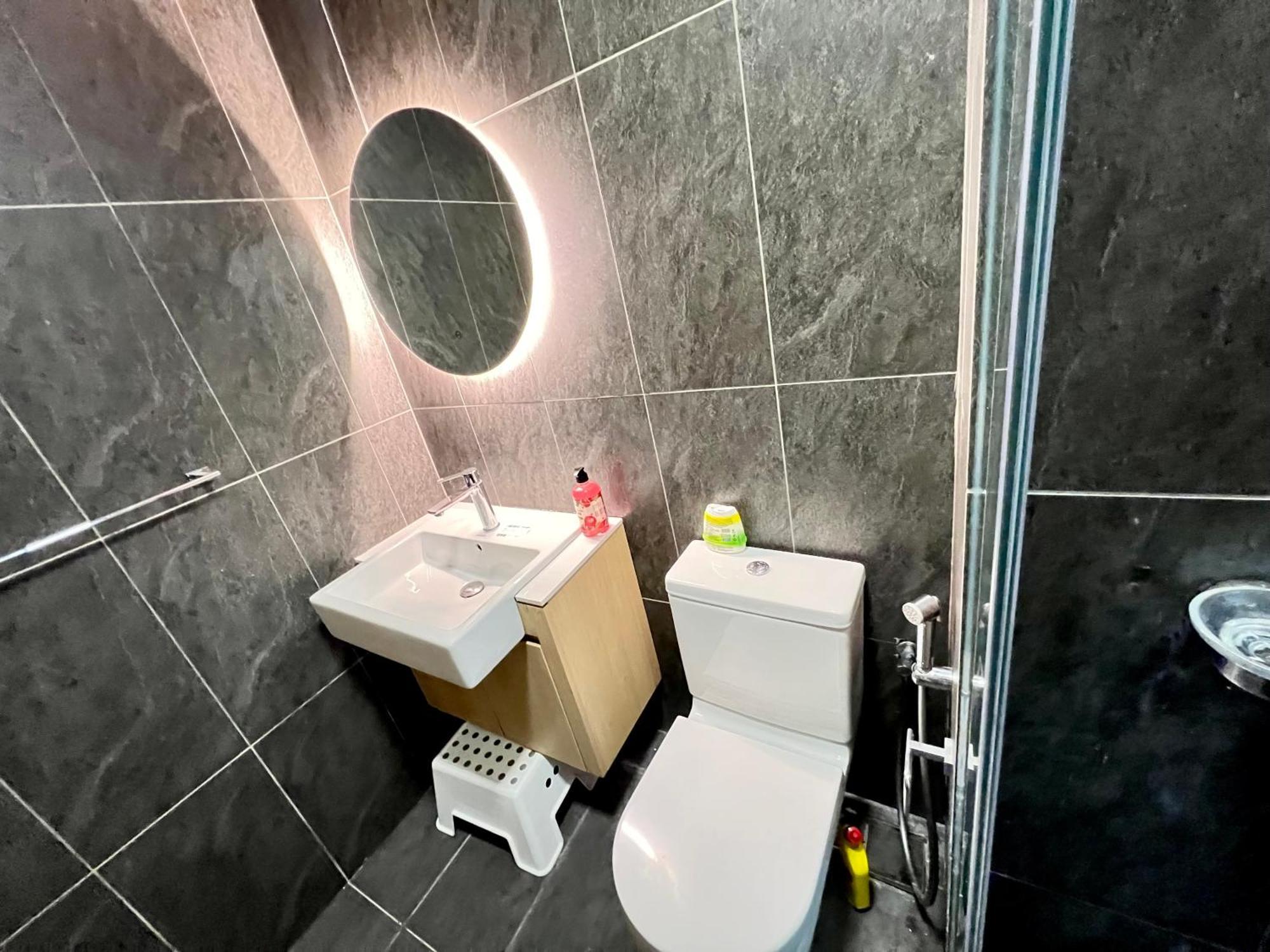 Colony Service Klcc At Sky World Apartamento *